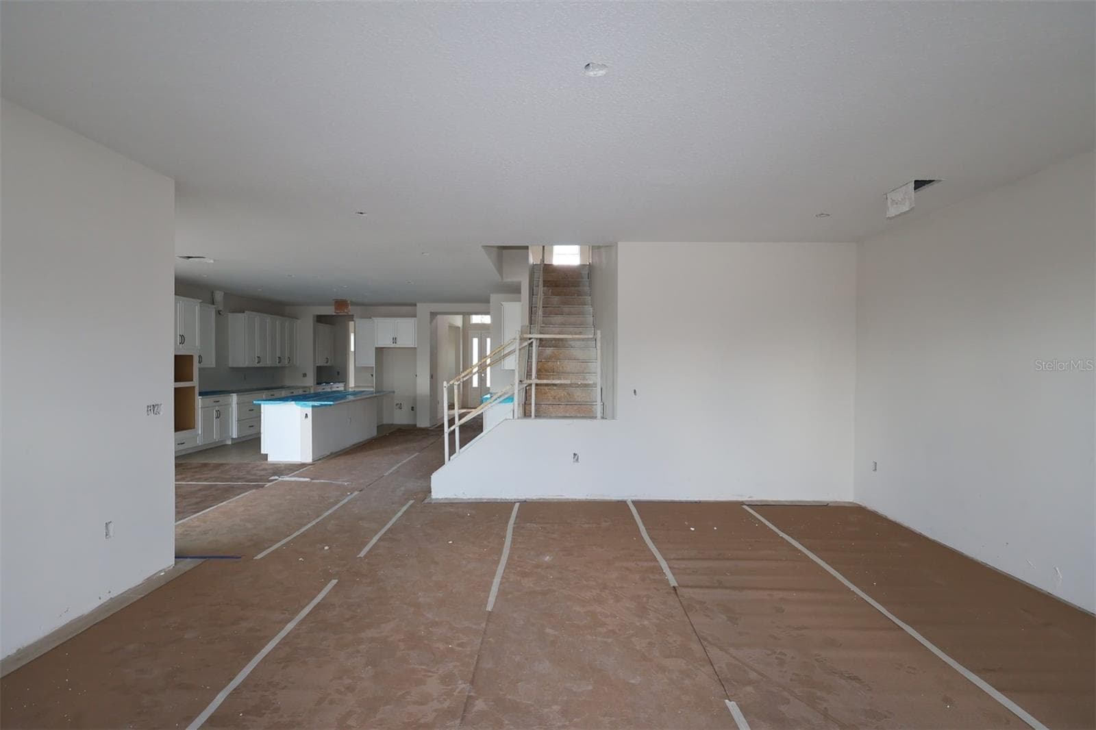 Single Family Residence at 17043 OVERSTORY RD, ORLANDO, photo 12 of 33