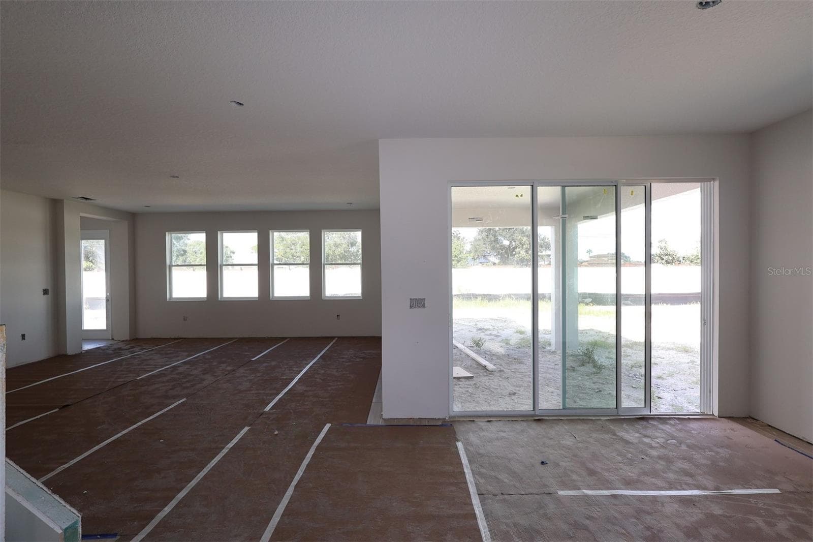 Single Family Residence at 17043 OVERSTORY RD, ORLANDO, photo 24 of 33