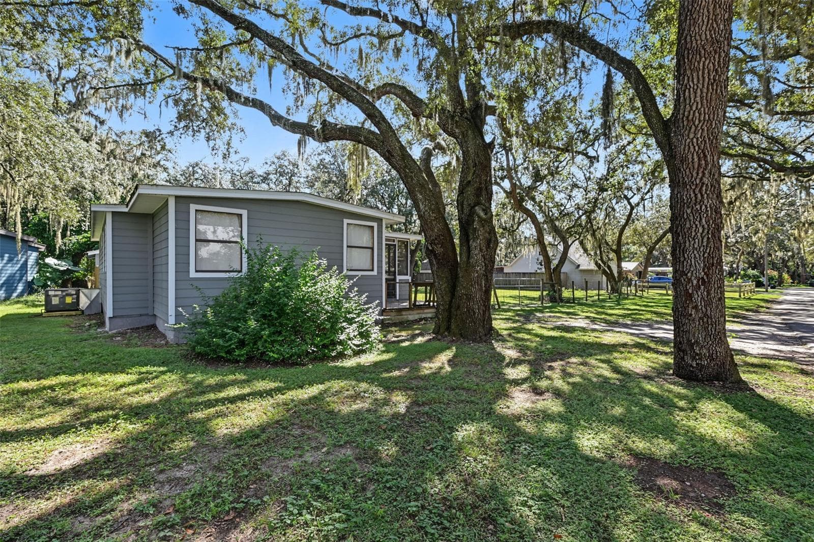 Single Family Residence at 1916 BEACHWAY LN, ODESSA, photo 4 of 100