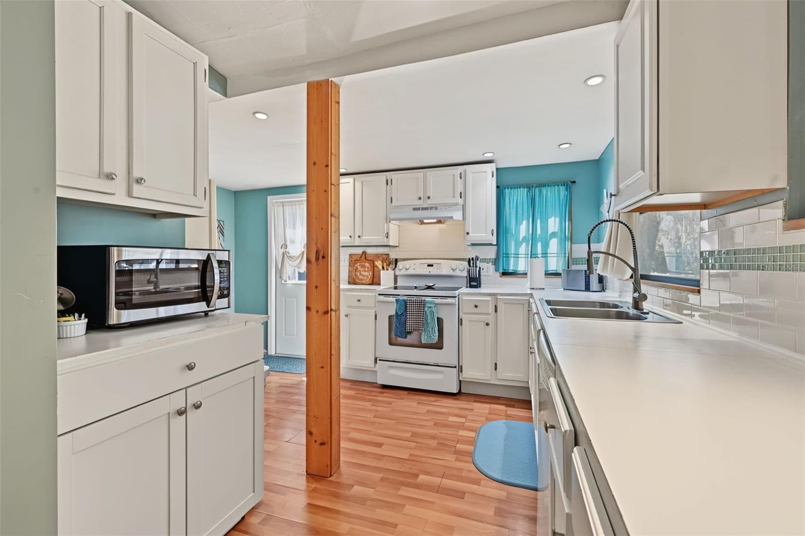 Single Family Residence at 1916 BEACHWAY LN, ODESSA, photo 26 of 100