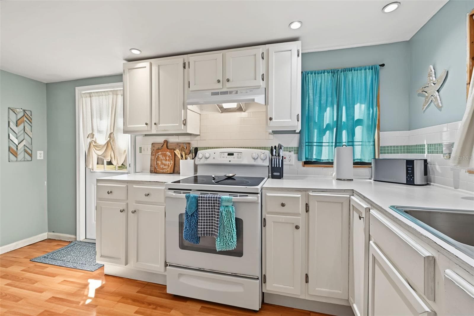 Single Family Residence at 1916 BEACHWAY LN, ODESSA, photo 28 of 100