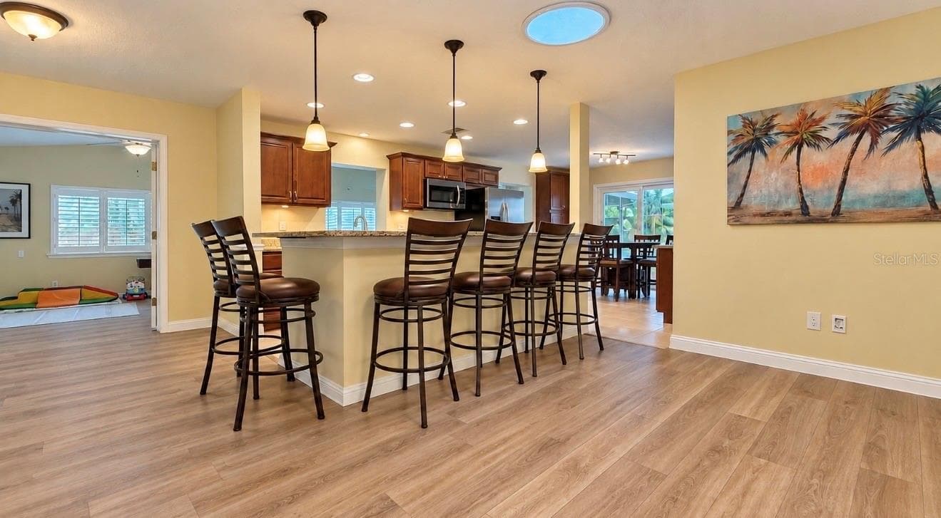 Open island in kitchen - 1231 ROSEWOOD ST, LARGO