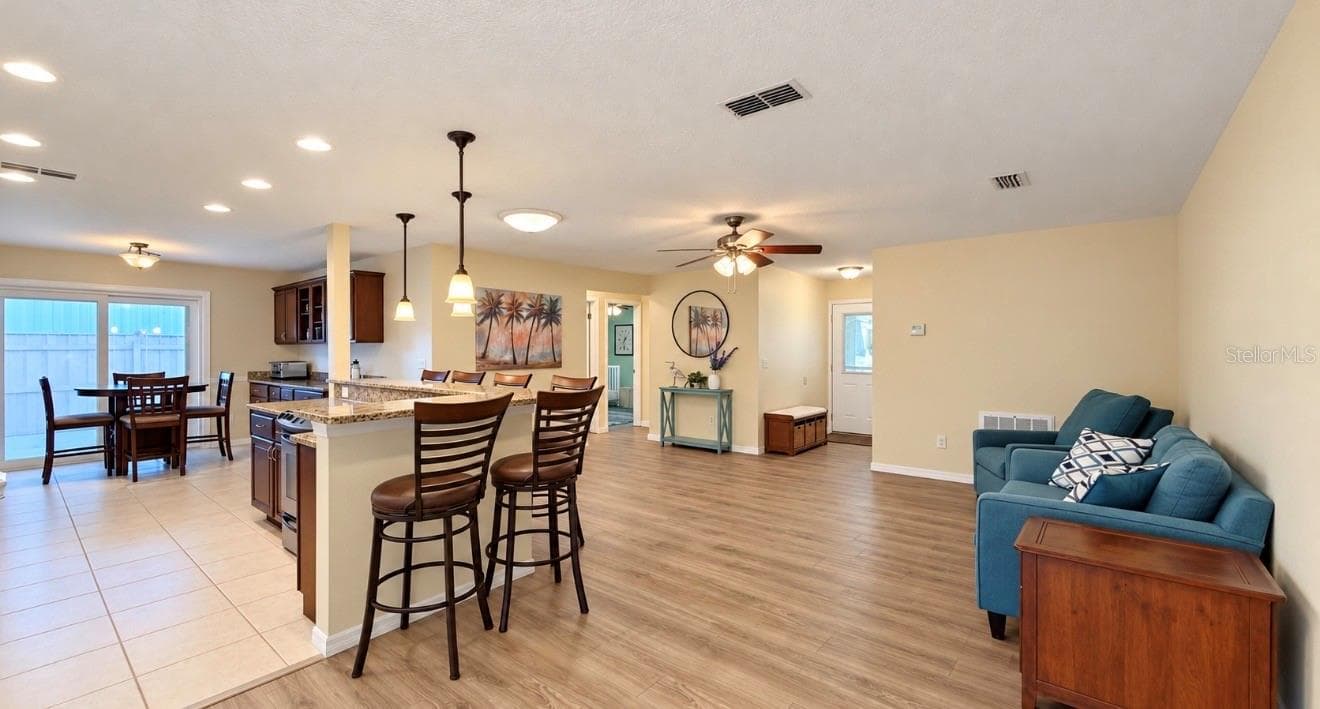 open concept - 1231 ROSEWOOD ST, LARGO