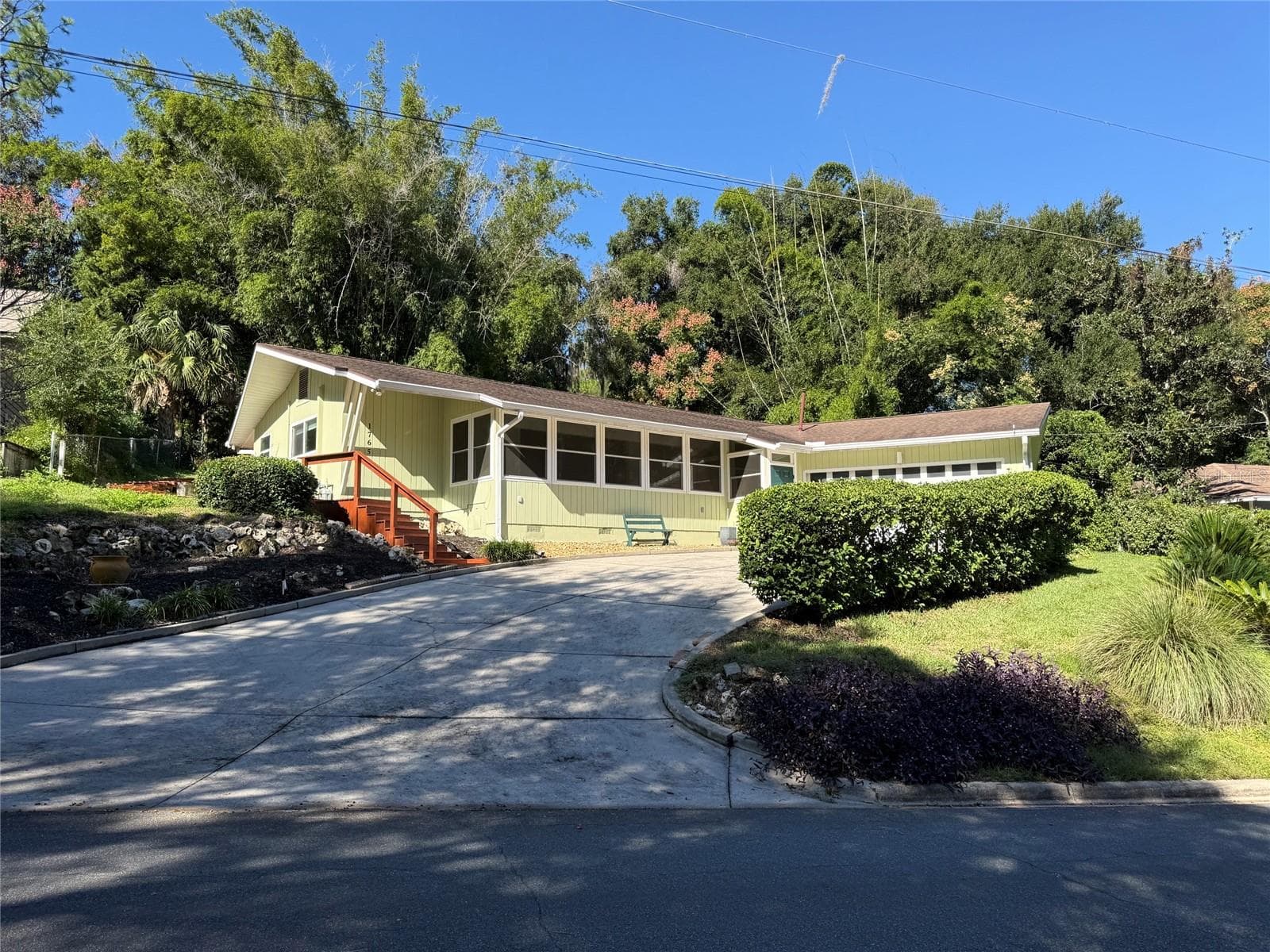Single Family Residence at 1765 HILLTOP DR, MOUNT DORA, photo 2 of 17