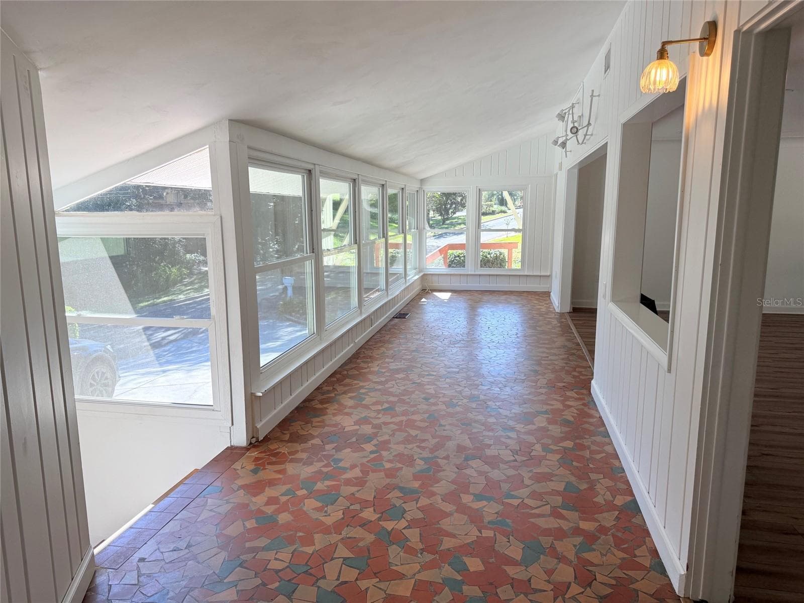Single Family Residence at 1765 HILLTOP DR, MOUNT DORA, photo 5 of 17