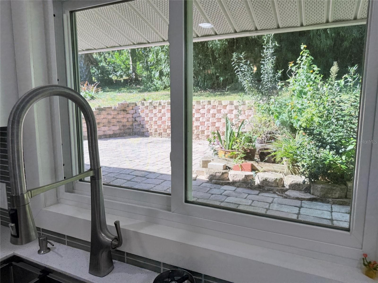 Single Family Residence at 1765 HILLTOP DR, MOUNT DORA, photo 10 of 17