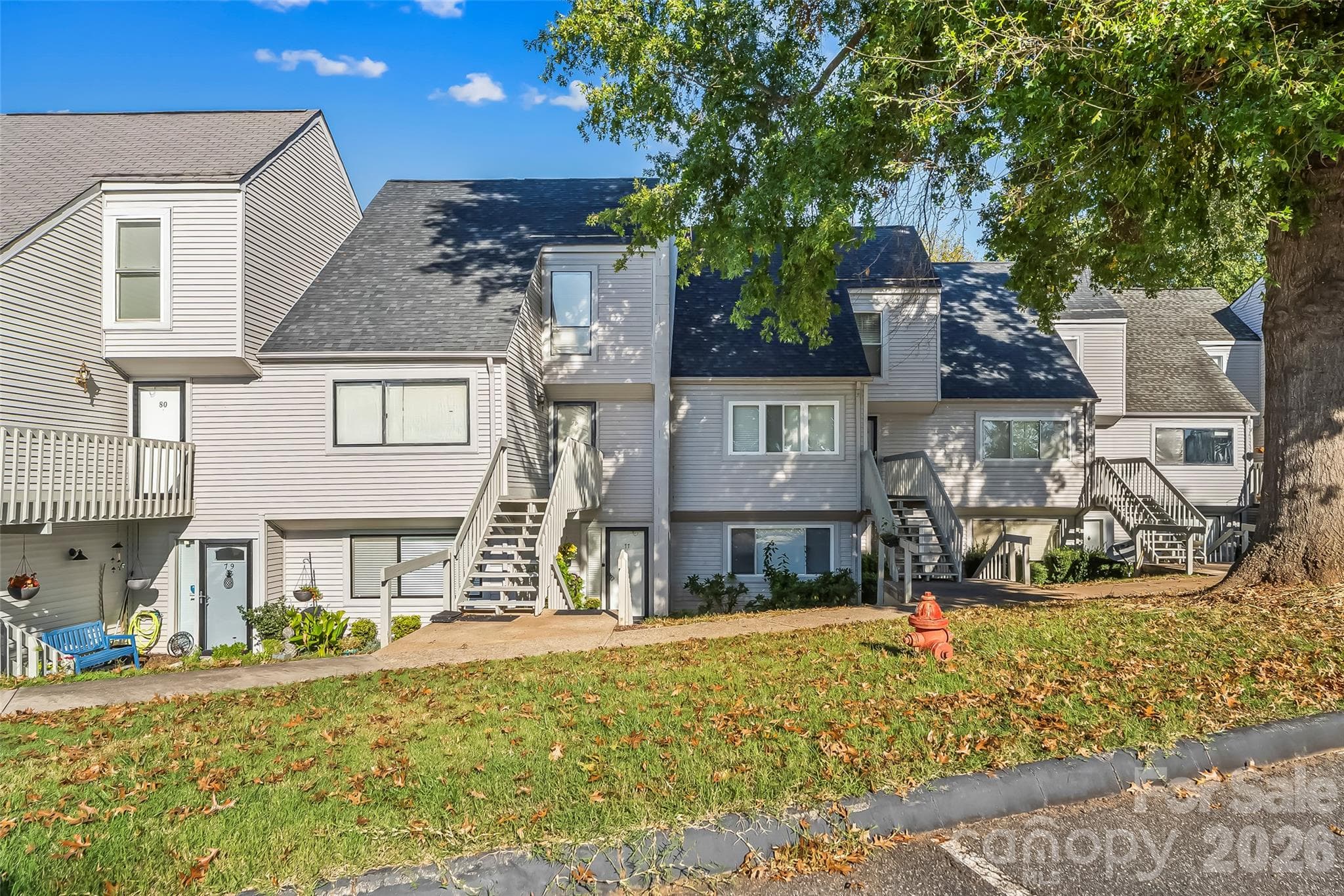 Condominium at 1050 21st Avenue, Hickory, photo 3 of 24
