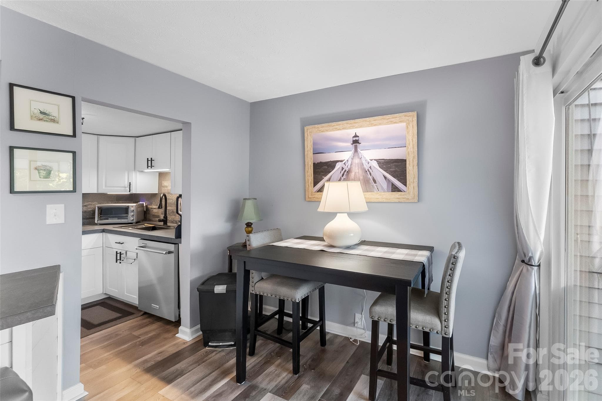 Condominium at 1050 21st Avenue, Hickory, photo 6 of 24