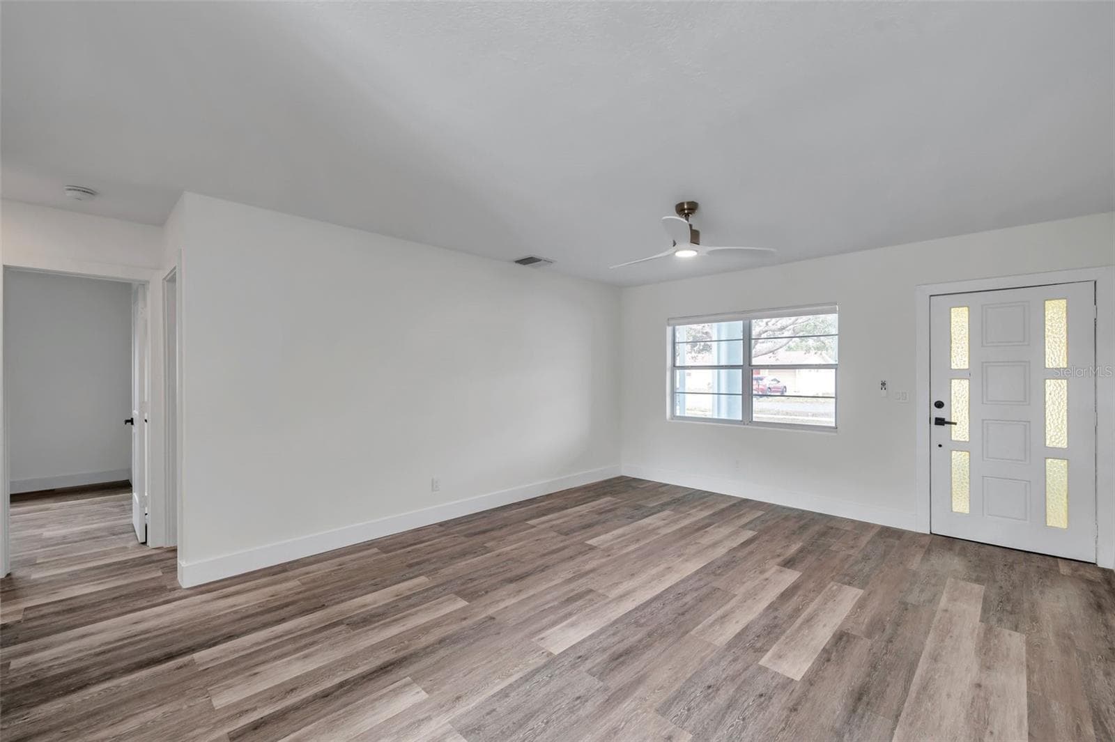 Single Family Residence at 2238 13TH AVE SW, LARGO, photo 6 of 32