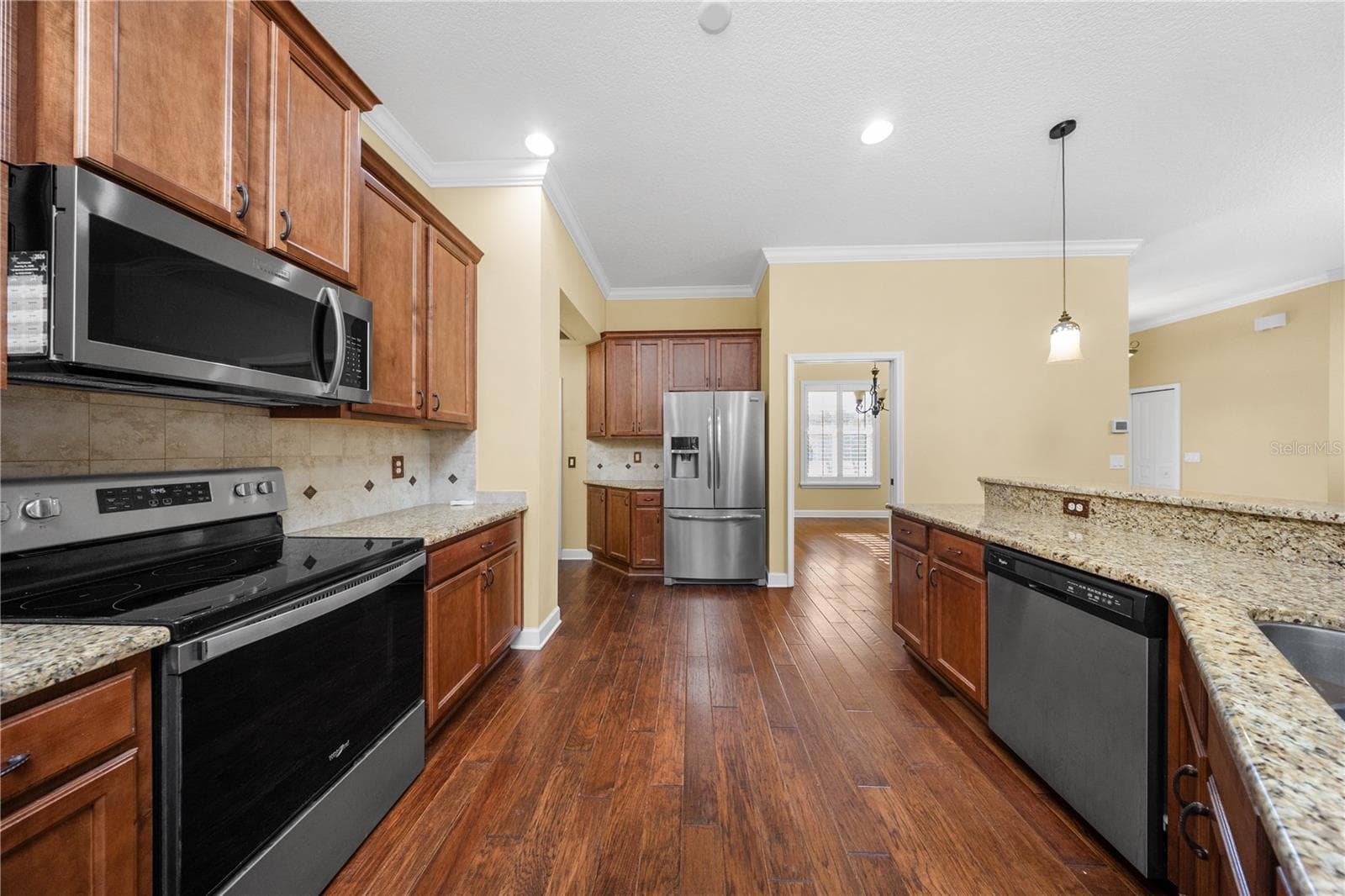 Kitchen - 3002 VIA ROMA COURT, PLANT CITY