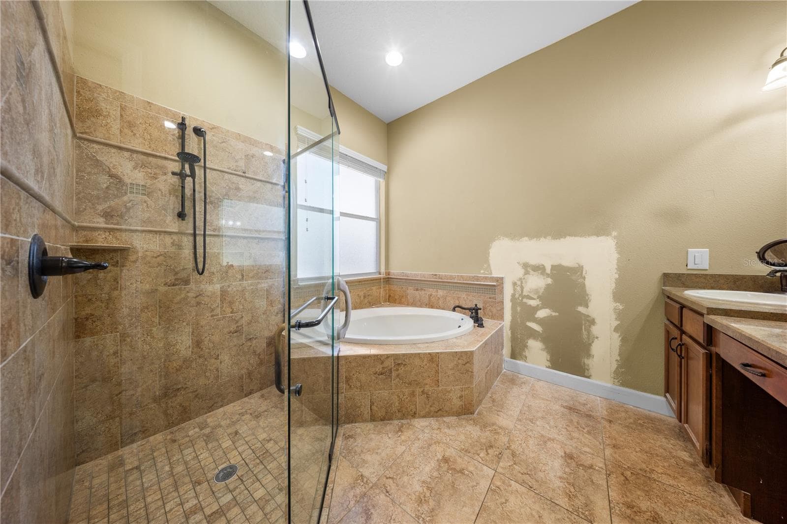 Single Family Residence at 3002 VIA ROMA COURT, PLANT CITY, photo 19 of 37