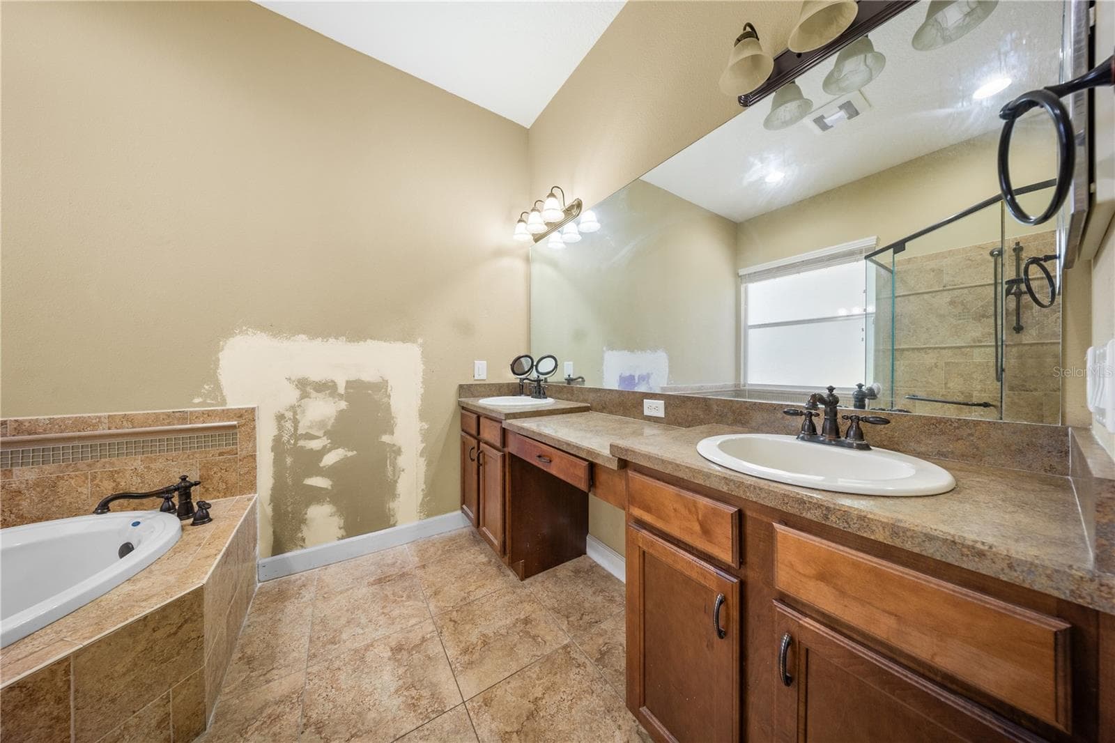 Single Family Residence at 3002 VIA ROMA COURT, PLANT CITY, photo 21 of 37