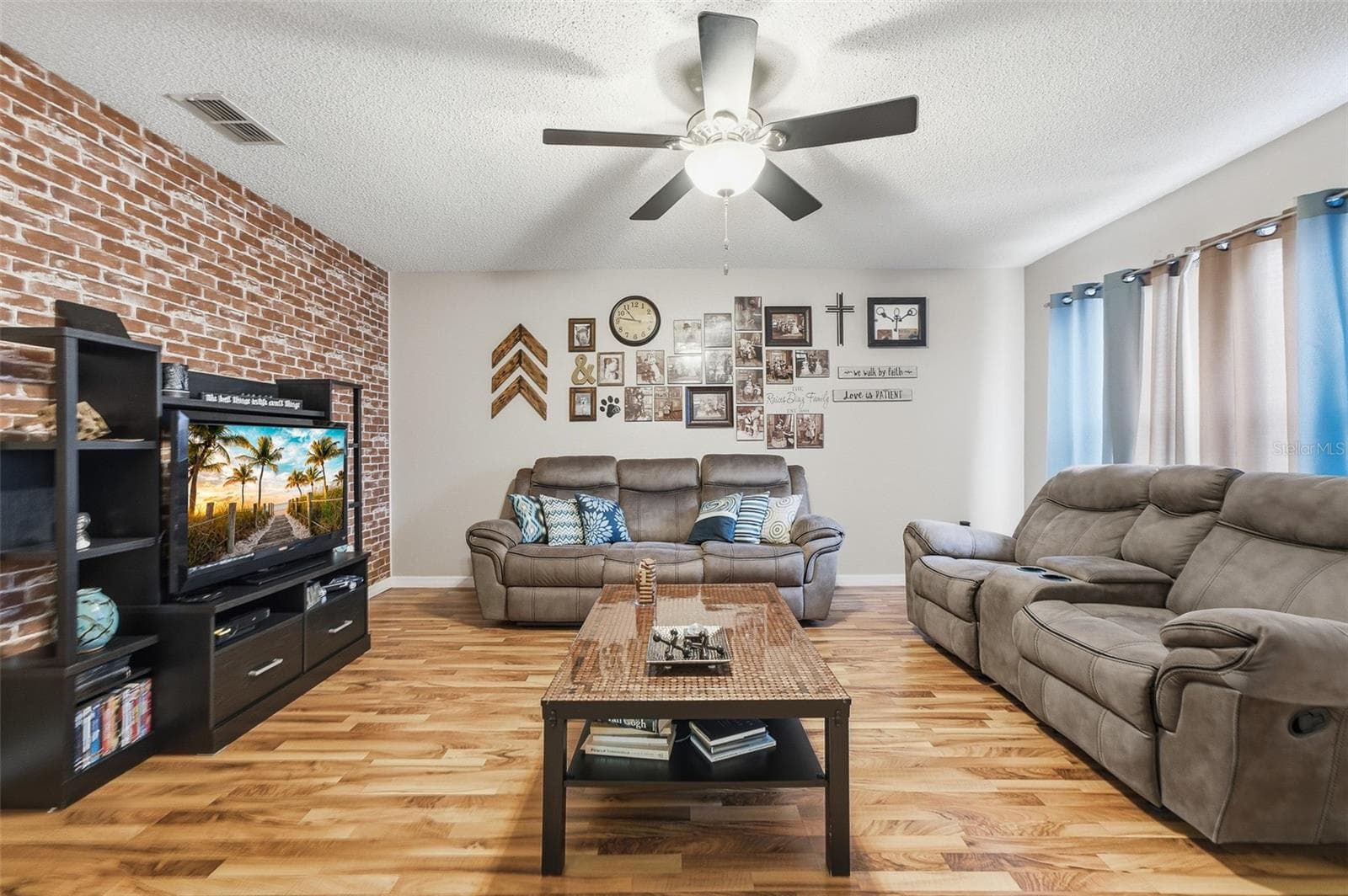 Townhouse at 9439 COMEAU ST, GOTHA, photo 4 of 26