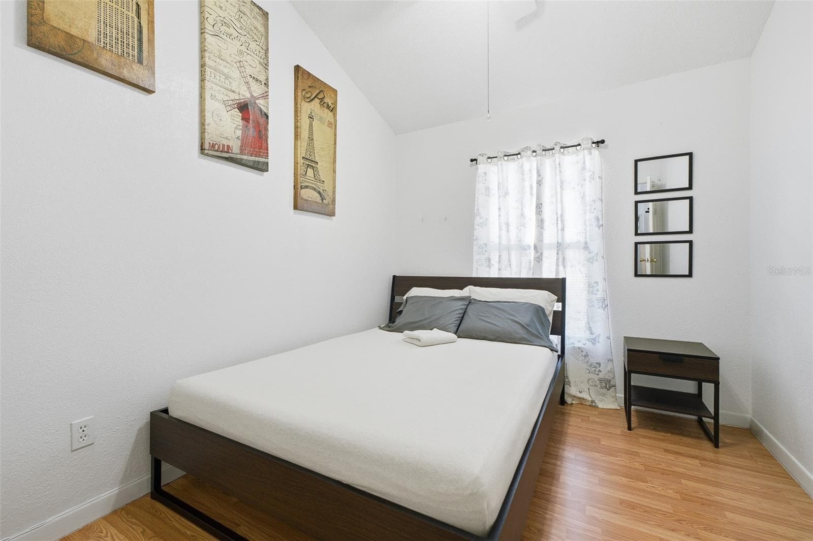 Townhouse at 9439 COMEAU ST, GOTHA, photo 13 of 26