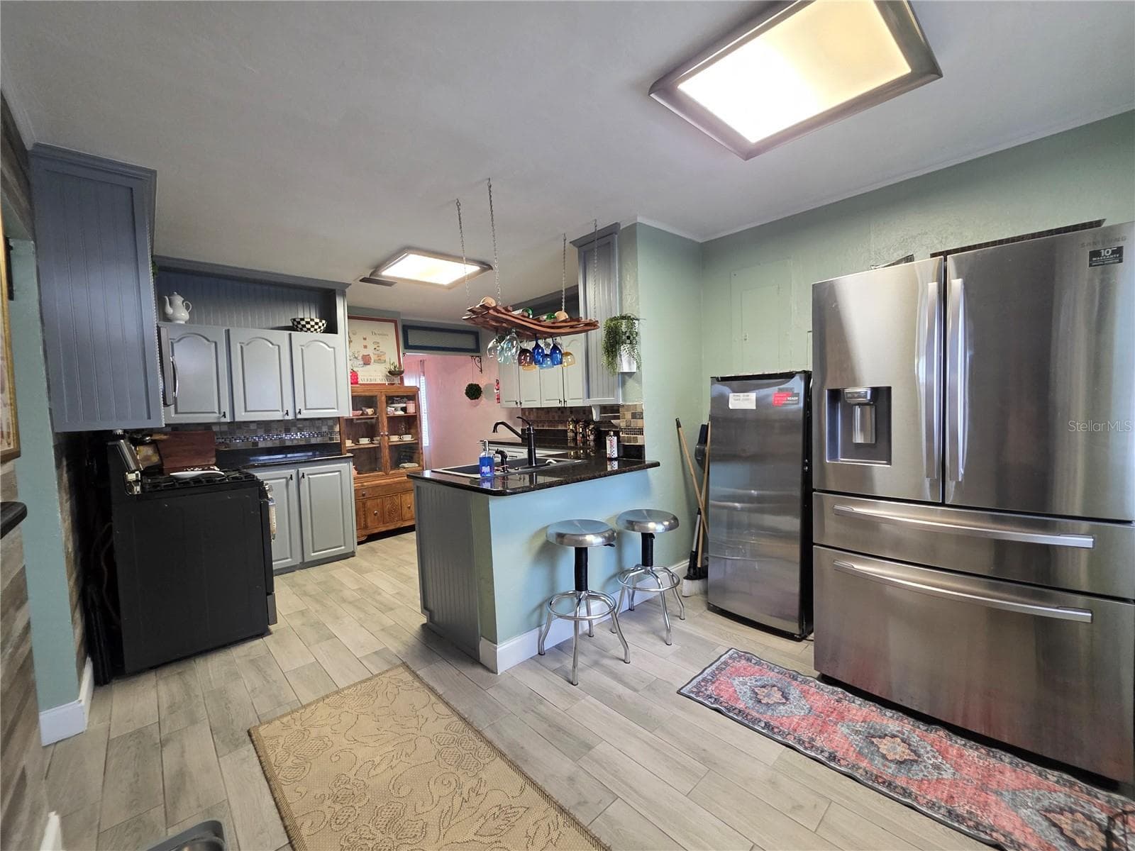 Duplex at 118 S WATERLOO AVE, LAKELAND, photo 16 of 33
