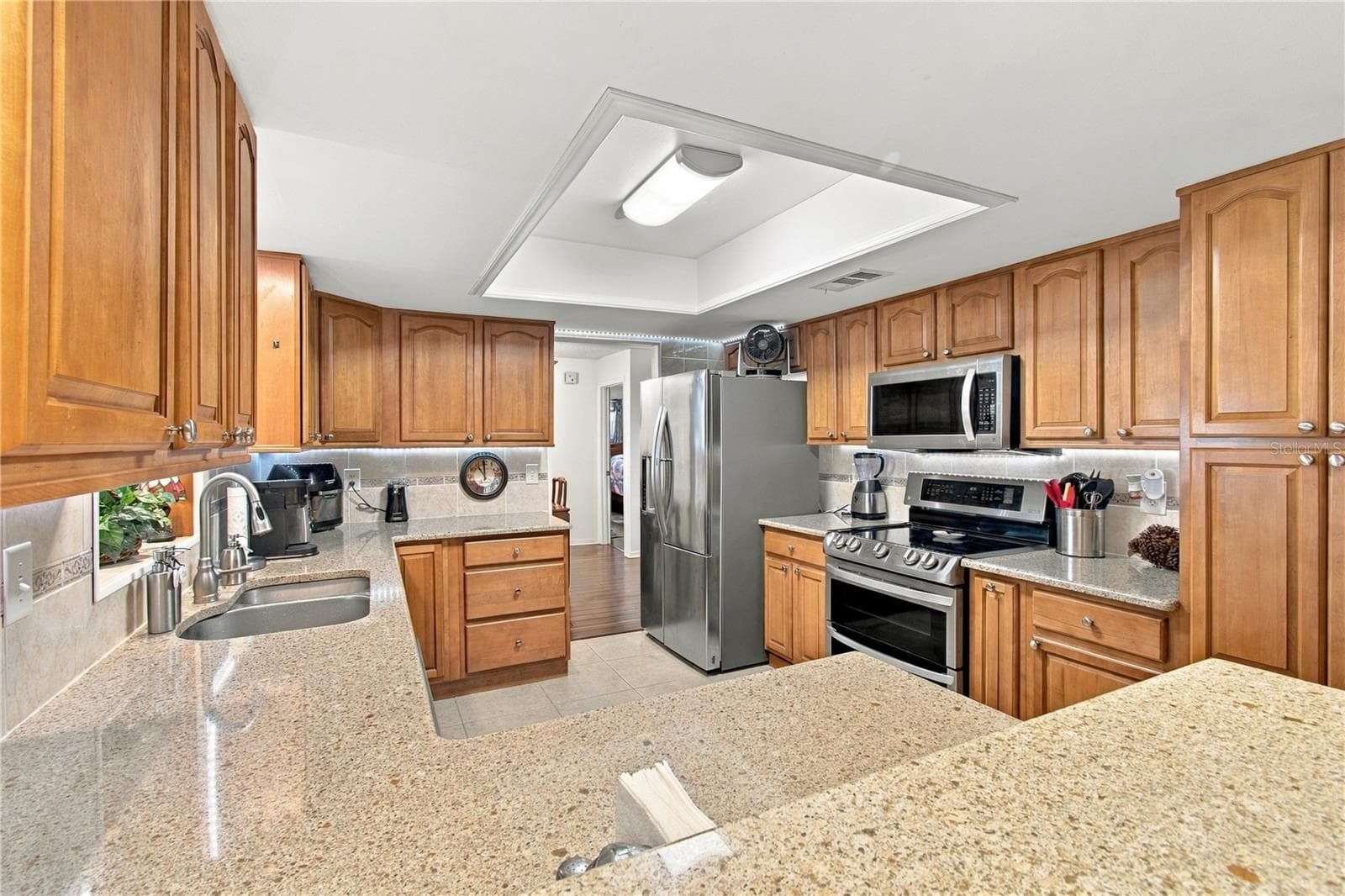 Stella Kitchen - 1851 STELLA CT E, LAKELAND