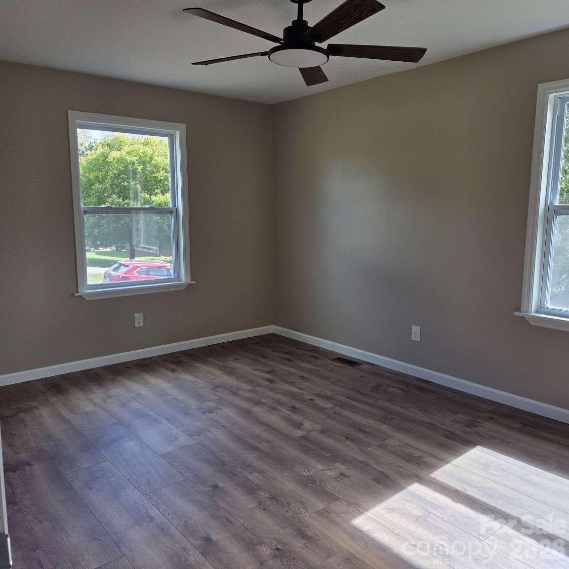 Single Family Residence at 3101 Prairie Court, Lenoir, photo 21 of 40
