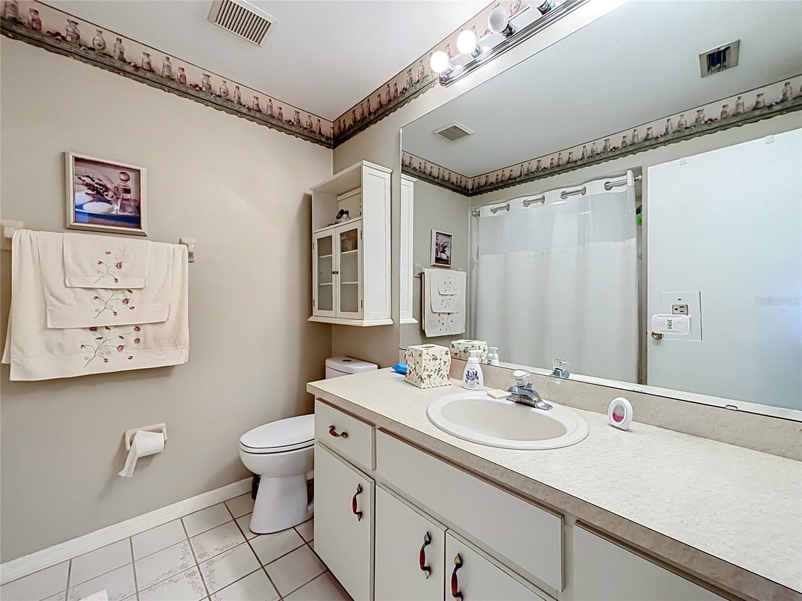 Single Family Residence at 407 ANISE LN, POINCIANA, photo 17 of 26