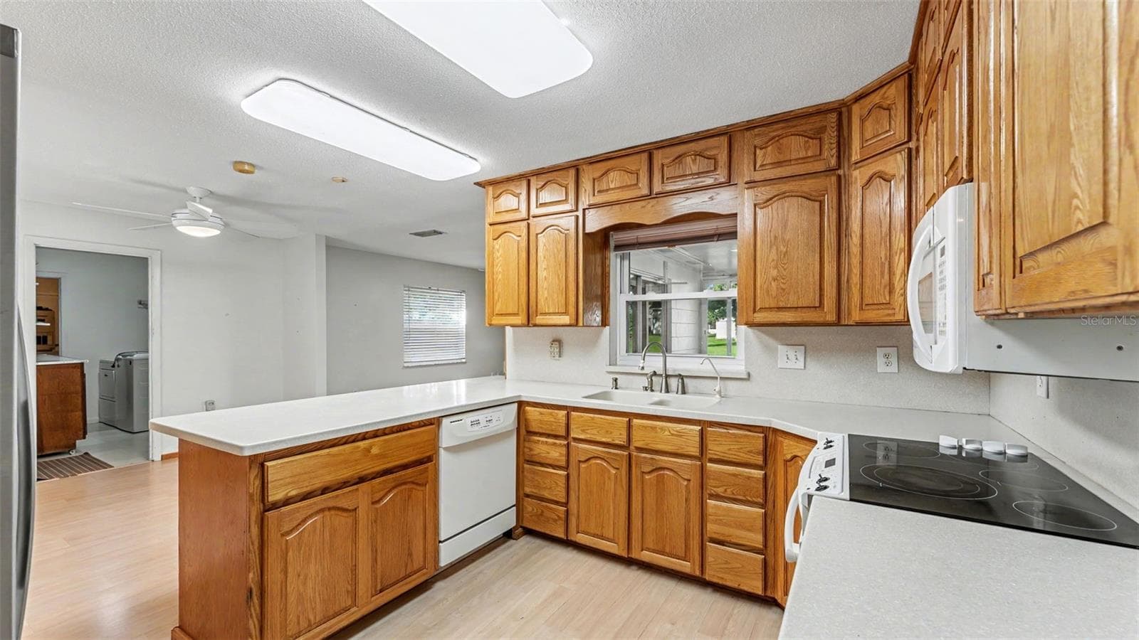 Single Family Residence at 6739 FARRIS DR, LAKELAND, photo 6 of 49
