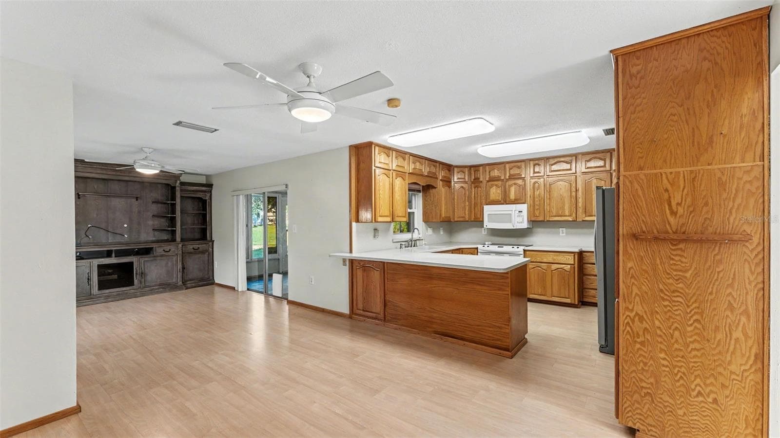 Single Family Residence at 6739 FARRIS DR, LAKELAND, photo 10 of 49