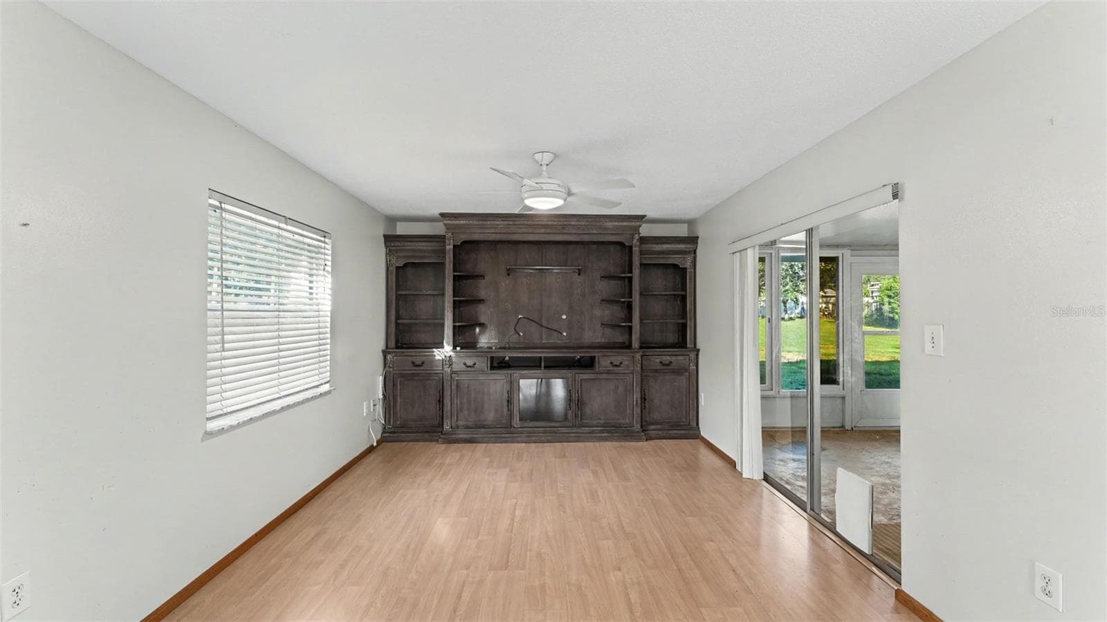 Single Family Residence at 6739 FARRIS DR, LAKELAND, photo 12 of 49