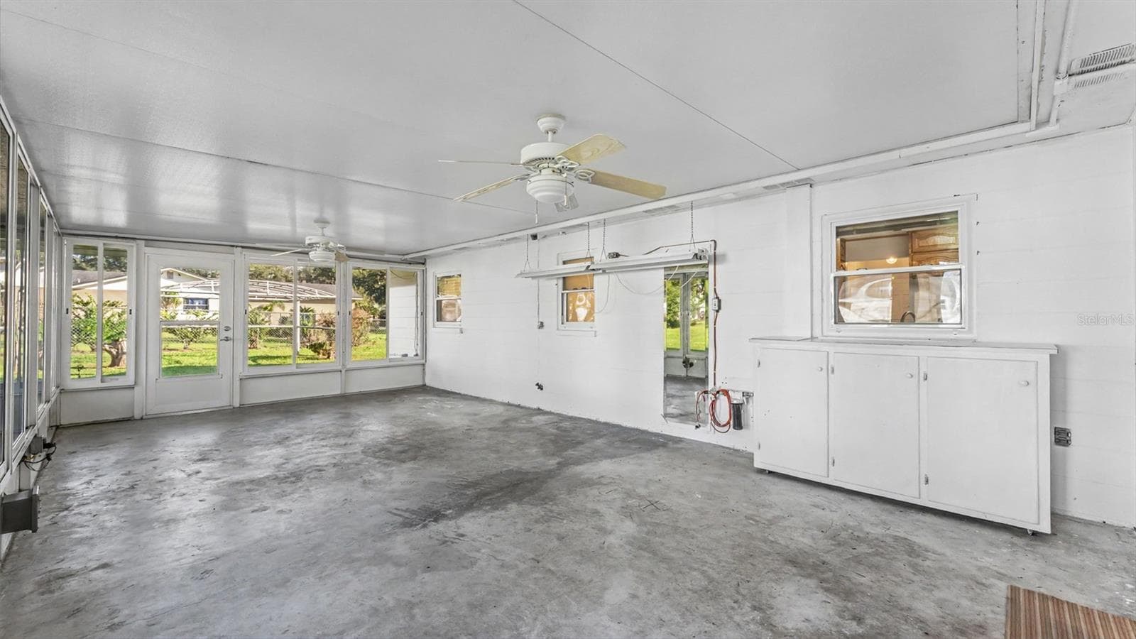 Single Family Residence at 6739 FARRIS DR, LAKELAND, photo 34 of 49