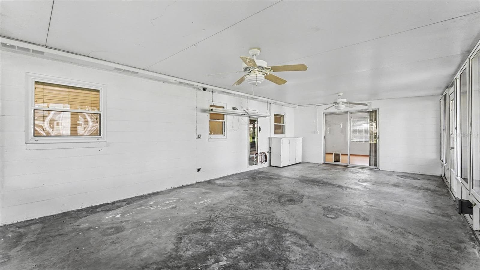 Single Family Residence at 6739 FARRIS DR, LAKELAND, photo 35 of 49