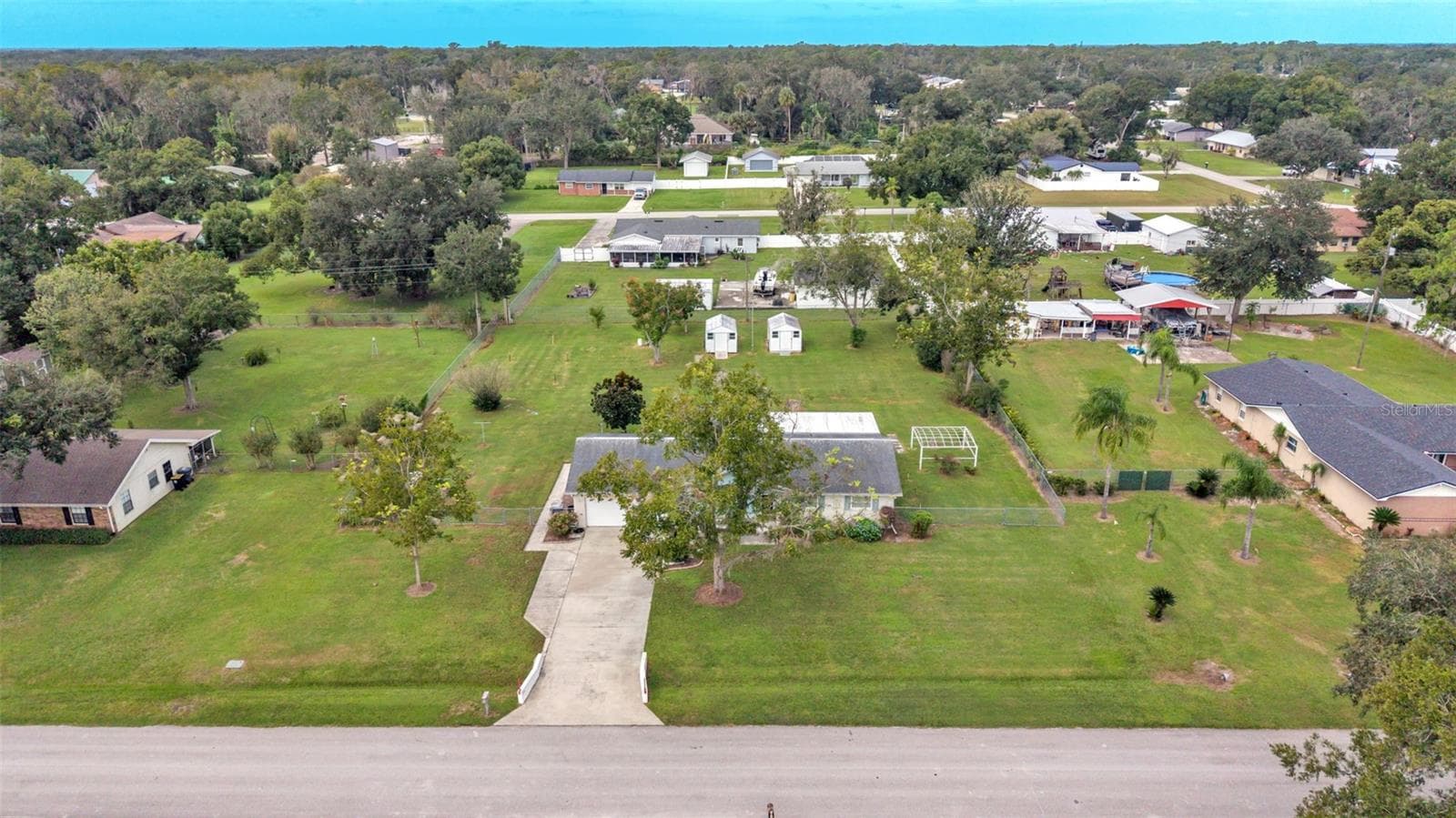 Single Family Residence at 6739 FARRIS DR, LAKELAND, photo 44 of 49
