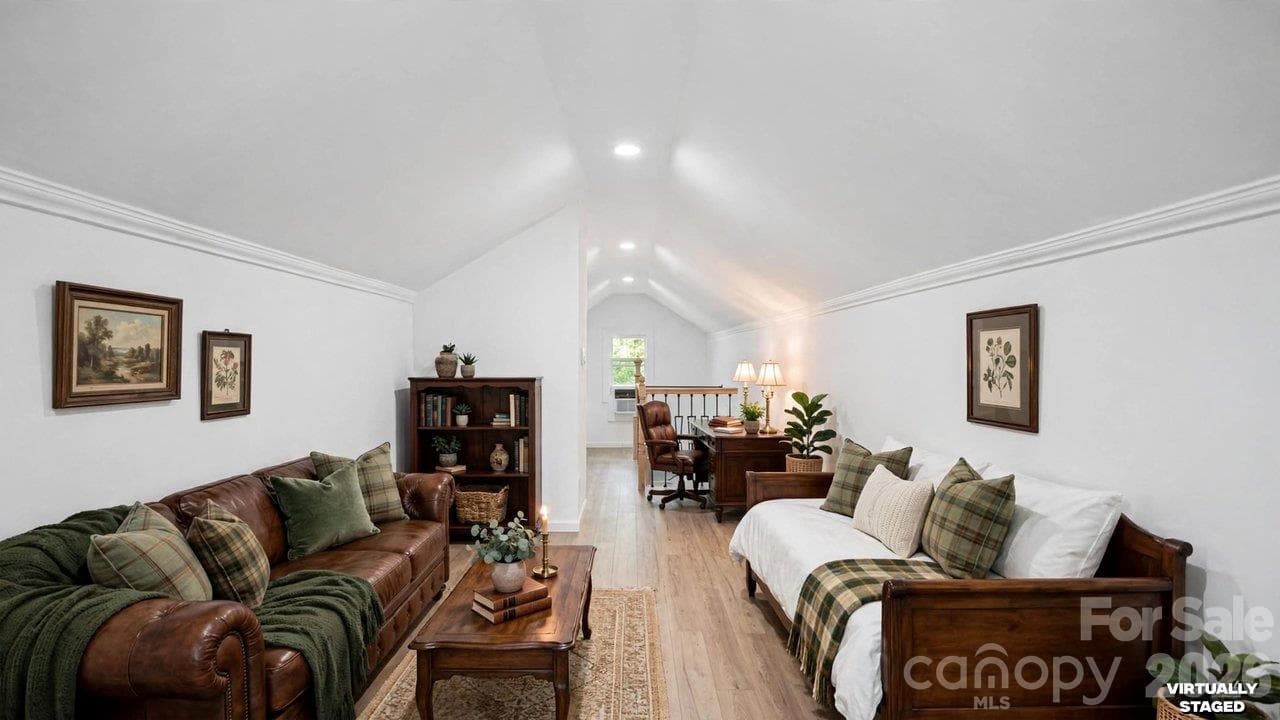 Virtually Staged Upstairs Flex Space - 205 Sunrise Avenue, Mount Gilead