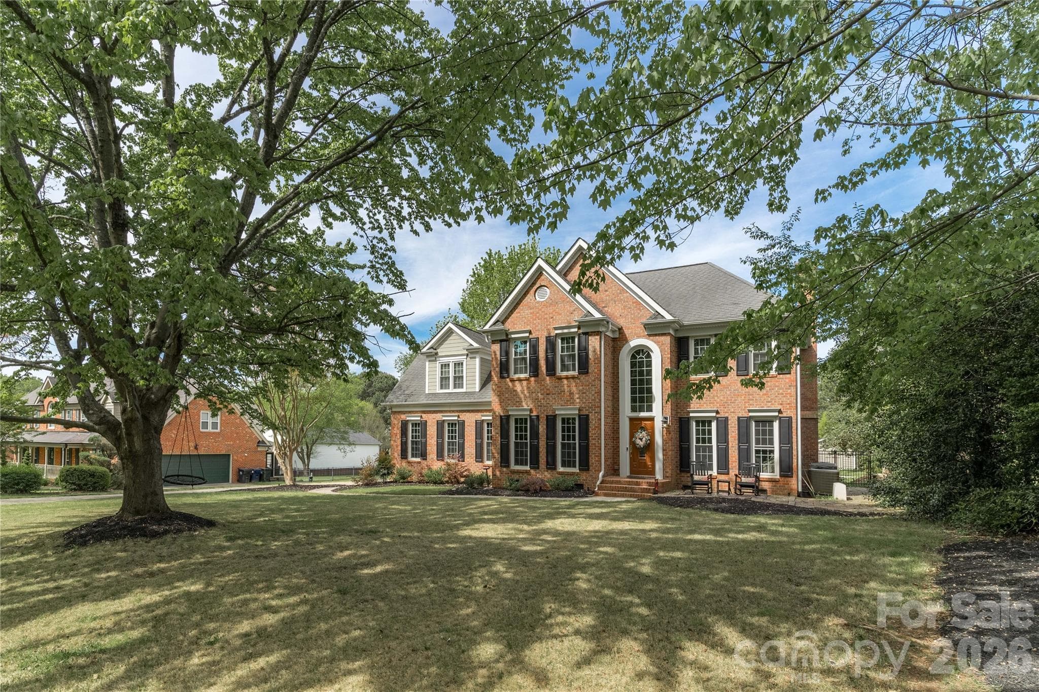 Welcome Home to beautiful Greenfarm, your fully-furnished oasis - 16647 Greenfarm Road, Huntersville