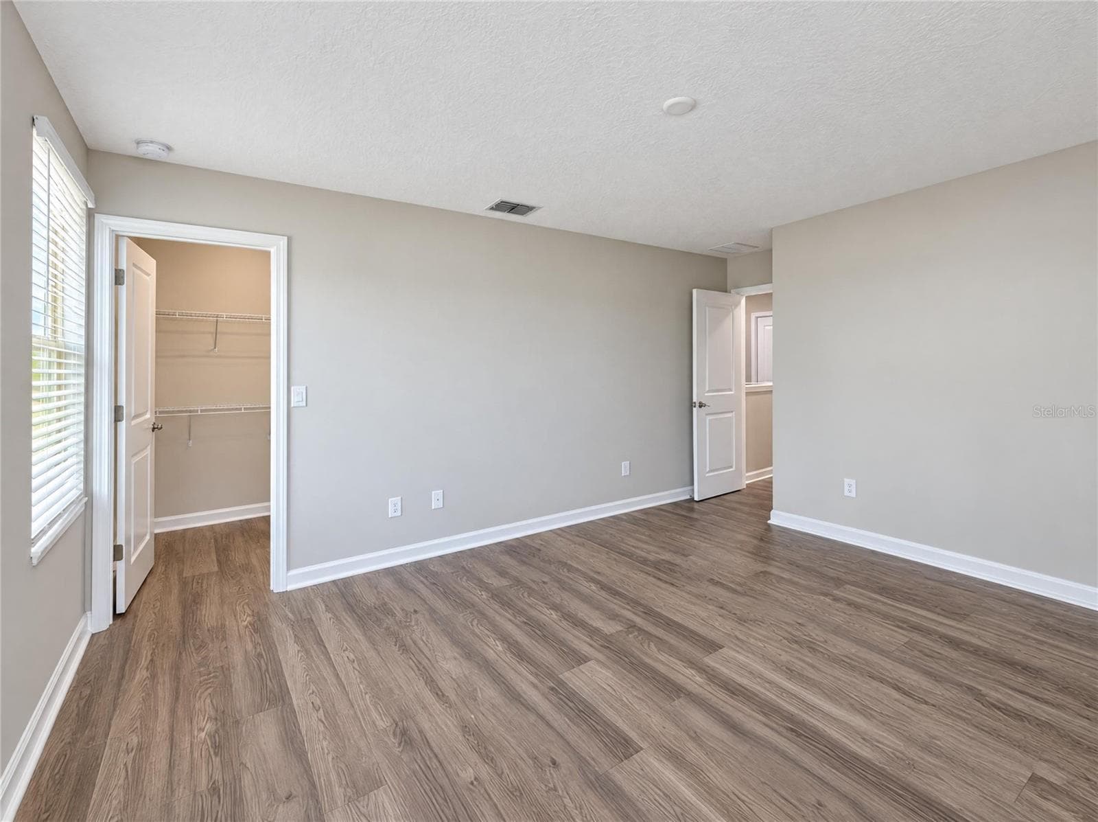 Single Family Residence at 6244 ENGLISH HOLLOW RD, TAMPA, photo 11 of 32