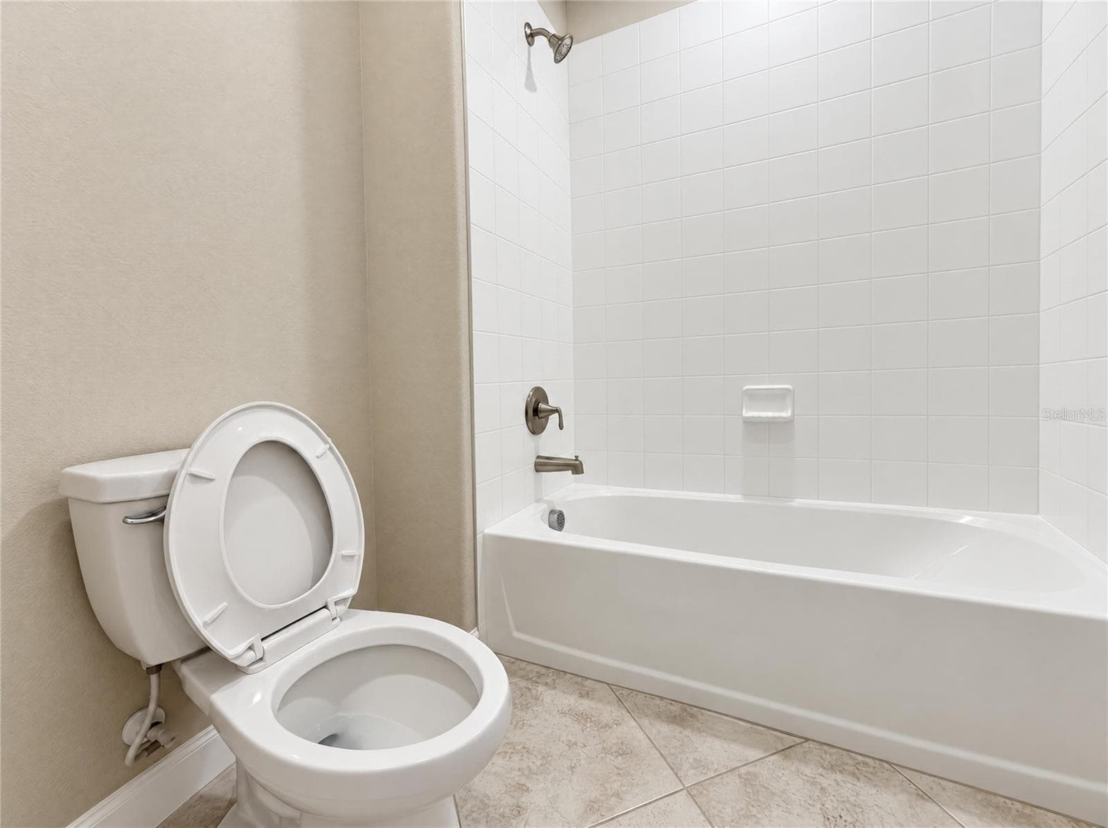 Single Family Residence at 6244 ENGLISH HOLLOW RD, TAMPA, photo 25 of 32