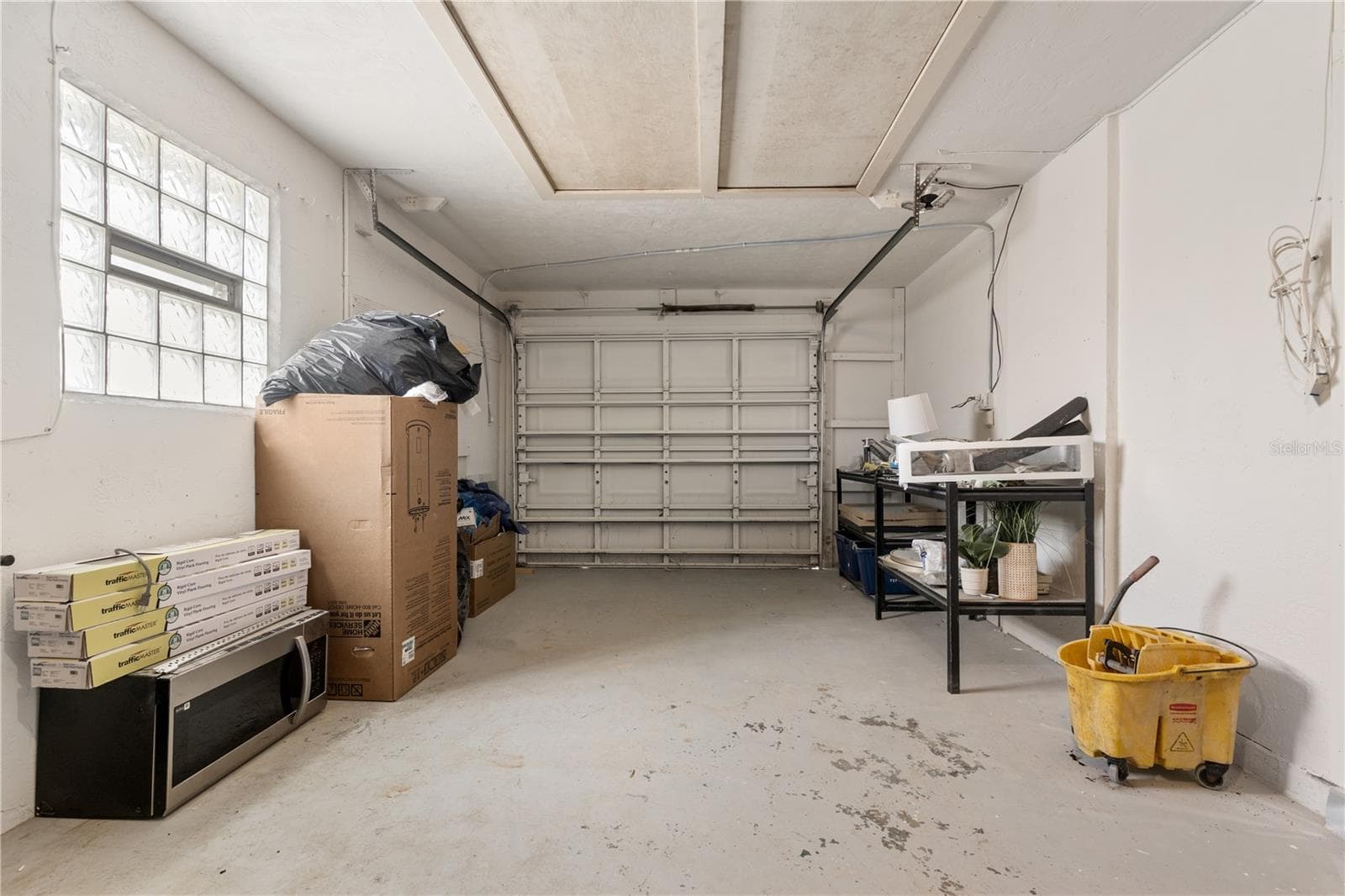 garage - 490 82ND AVE, ST PETE BEACH