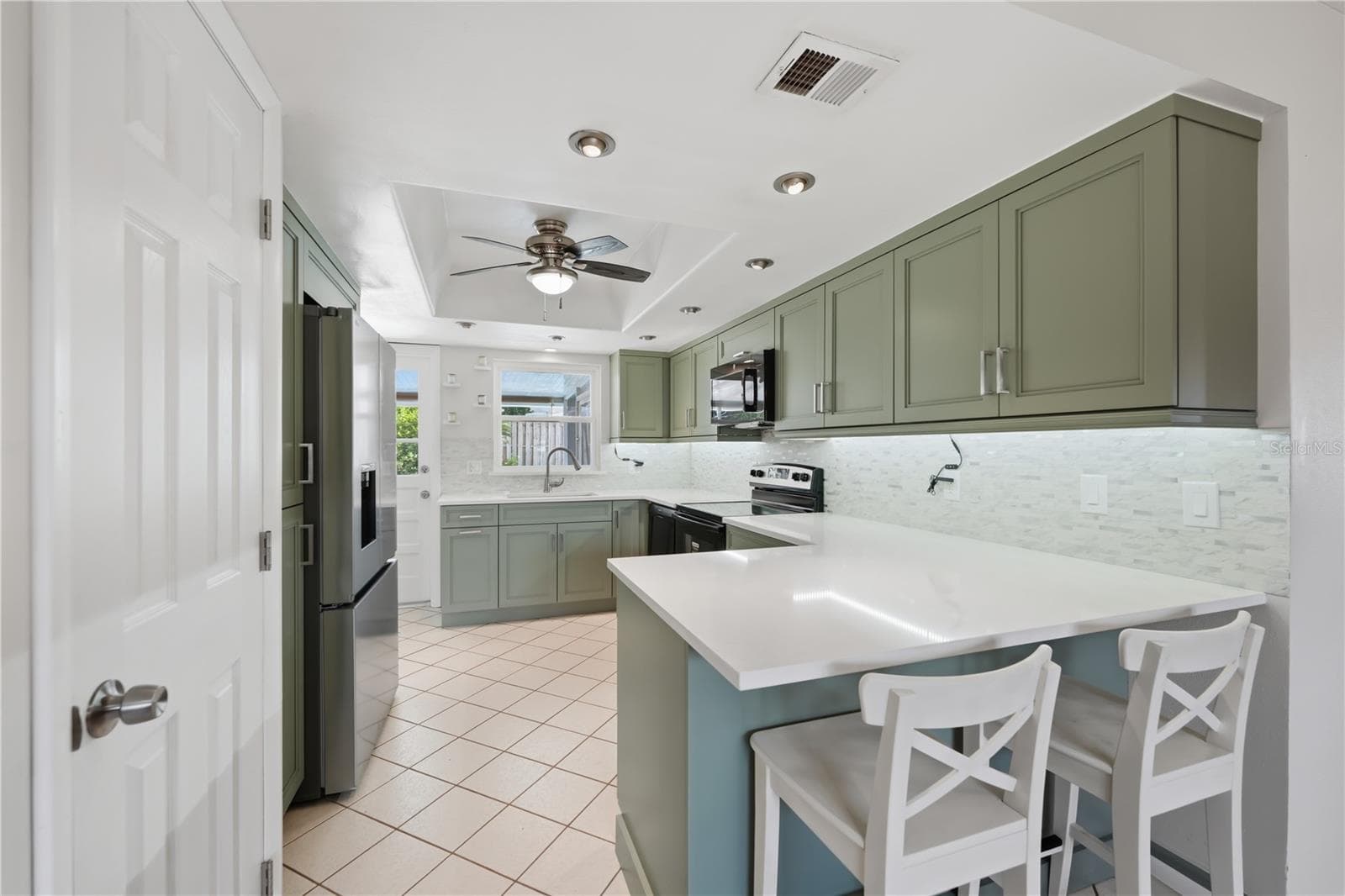 Single Family Residence at 524 SPRING OAKS BLVD, ALTAMONTE SPRINGS, photo 4 of 44