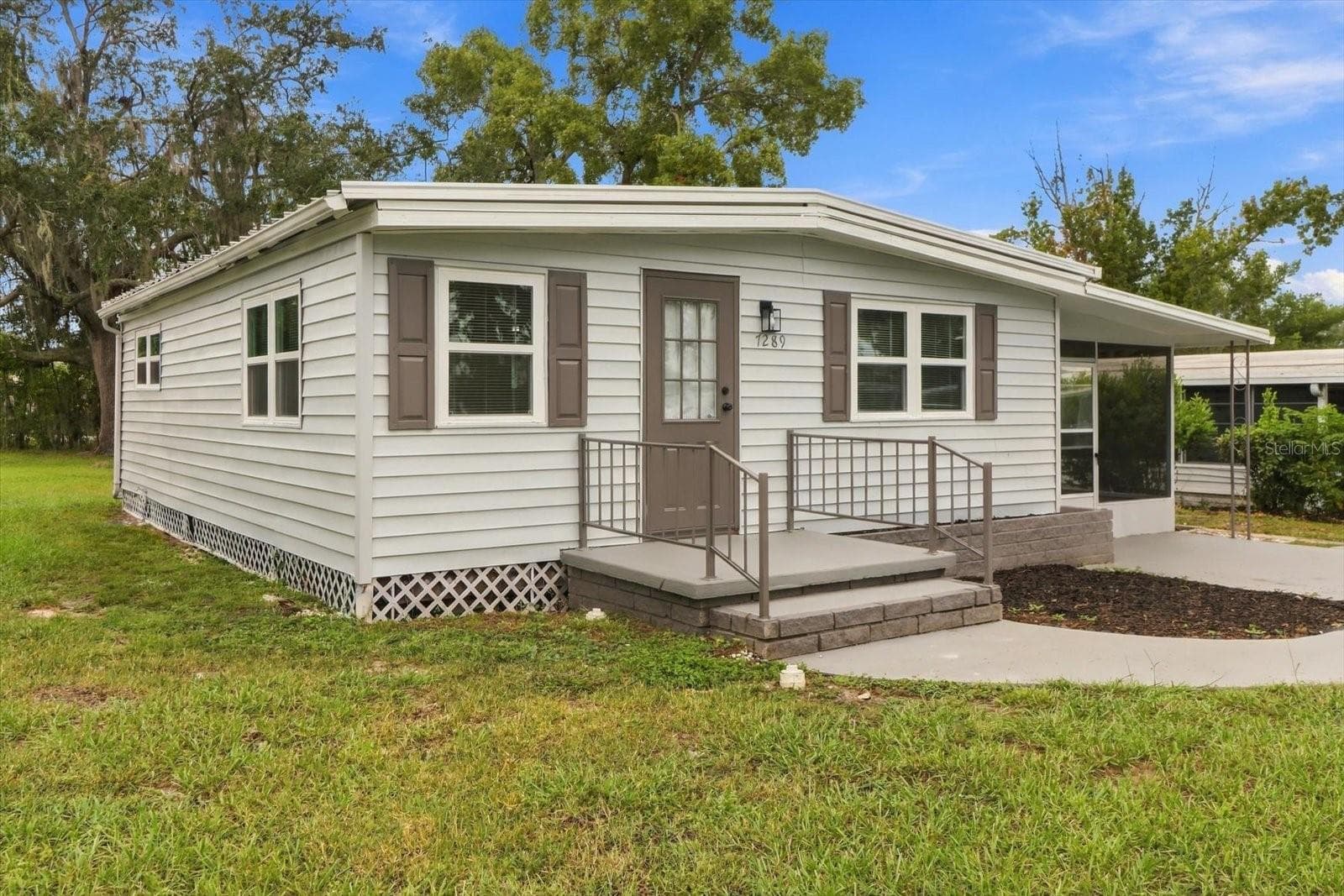 Mobile Home at 7289 FAIRLANE AVE, BROOKSVILLE, photo 3 of 38