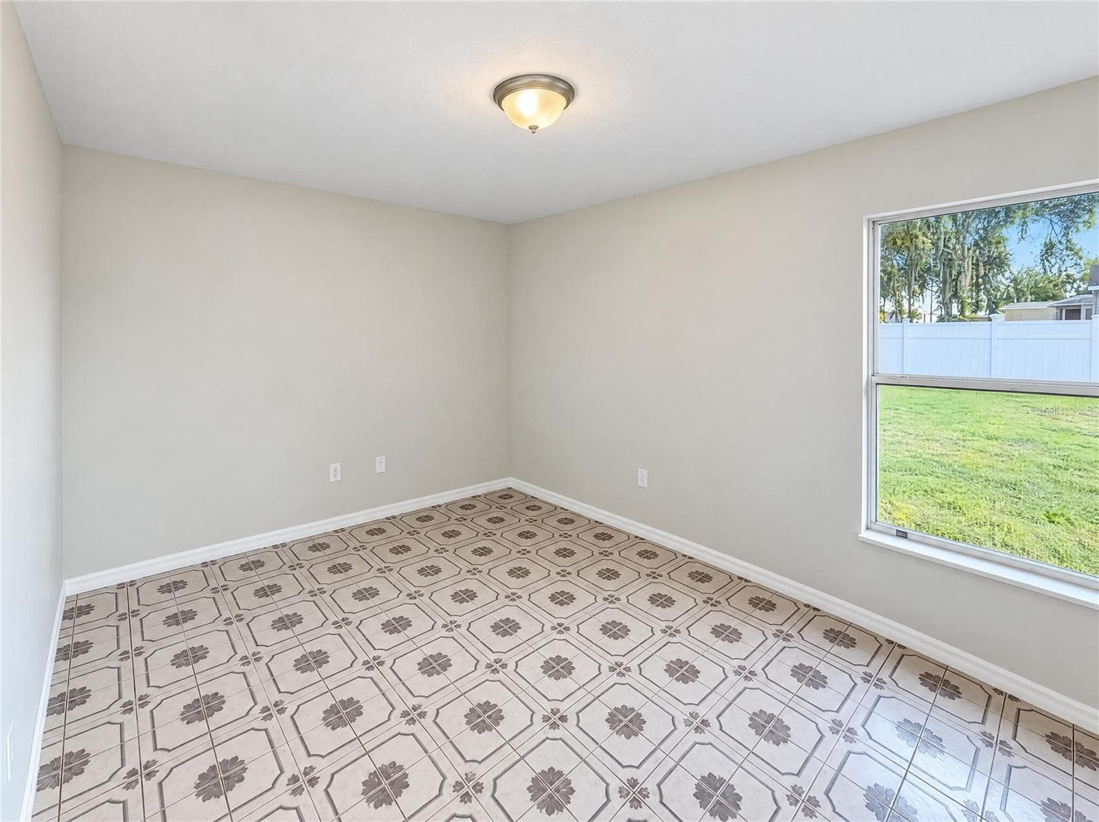 Single Family Residence at 2949 ILLINOIS AVE, LAKELAND, photo 14 of 18