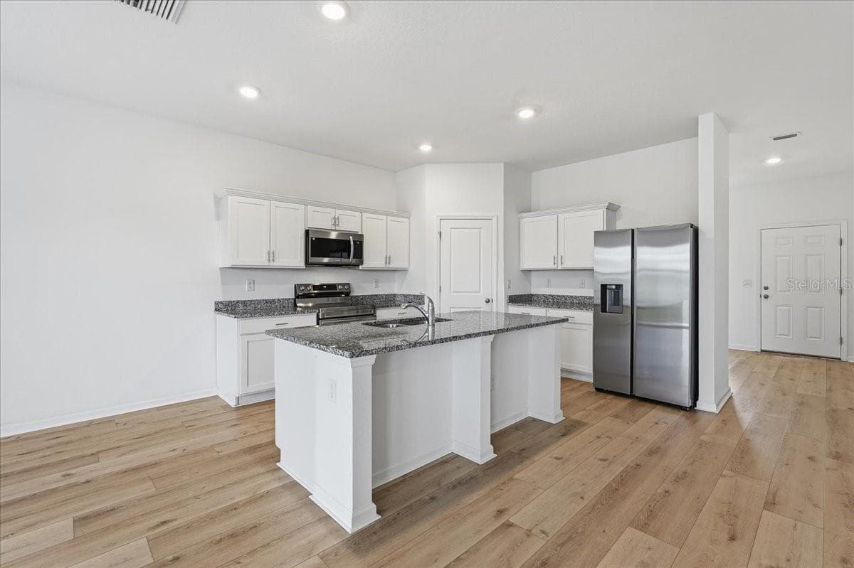 Single Family Residence at HIDDEN CRK PH 1 & 2, ZEPHYRHILLS, photo 10 of 65