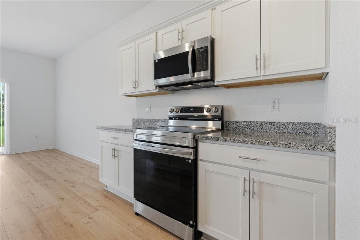Single Family Residence at HIDDEN CRK PH 1 & 2, ZEPHYRHILLS, photo 14 of 65