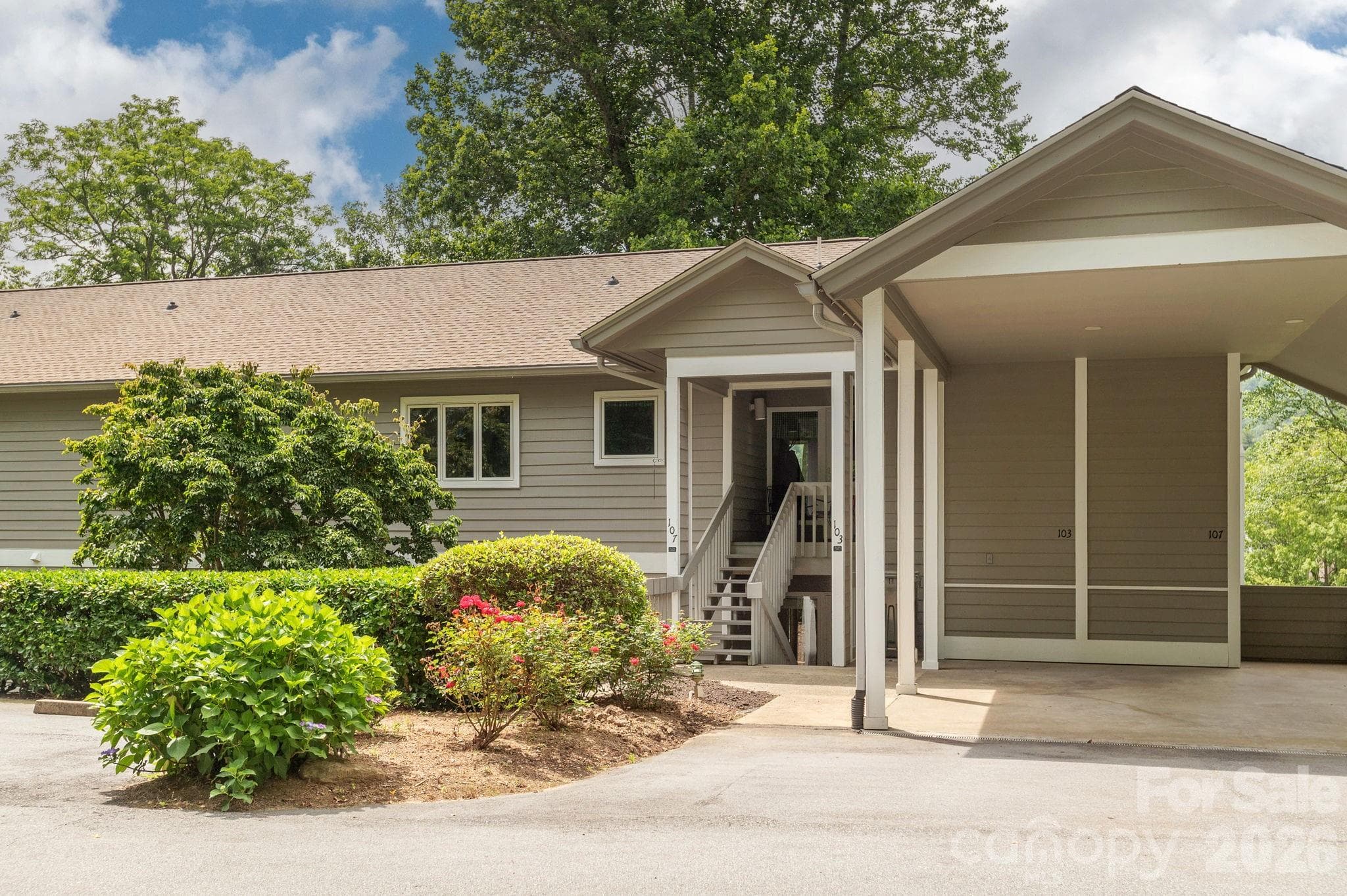 Condominium at 103 GOLFSIDE Drive, Flat Rock, photo 2 of 35