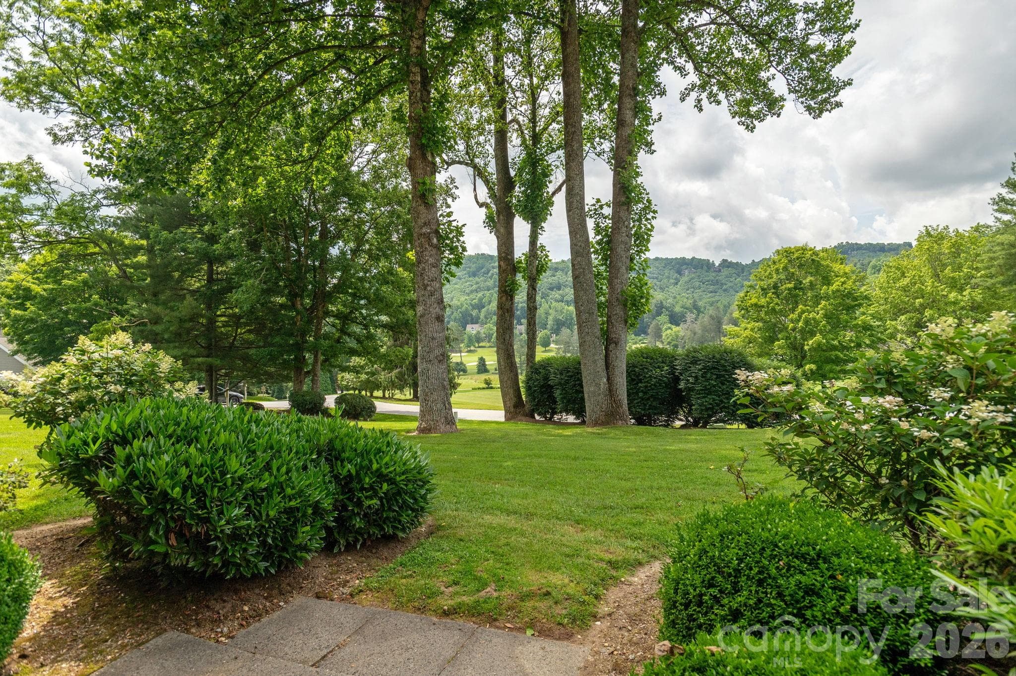 Condominium at 103 GOLFSIDE Drive, Flat Rock, photo 10 of 35