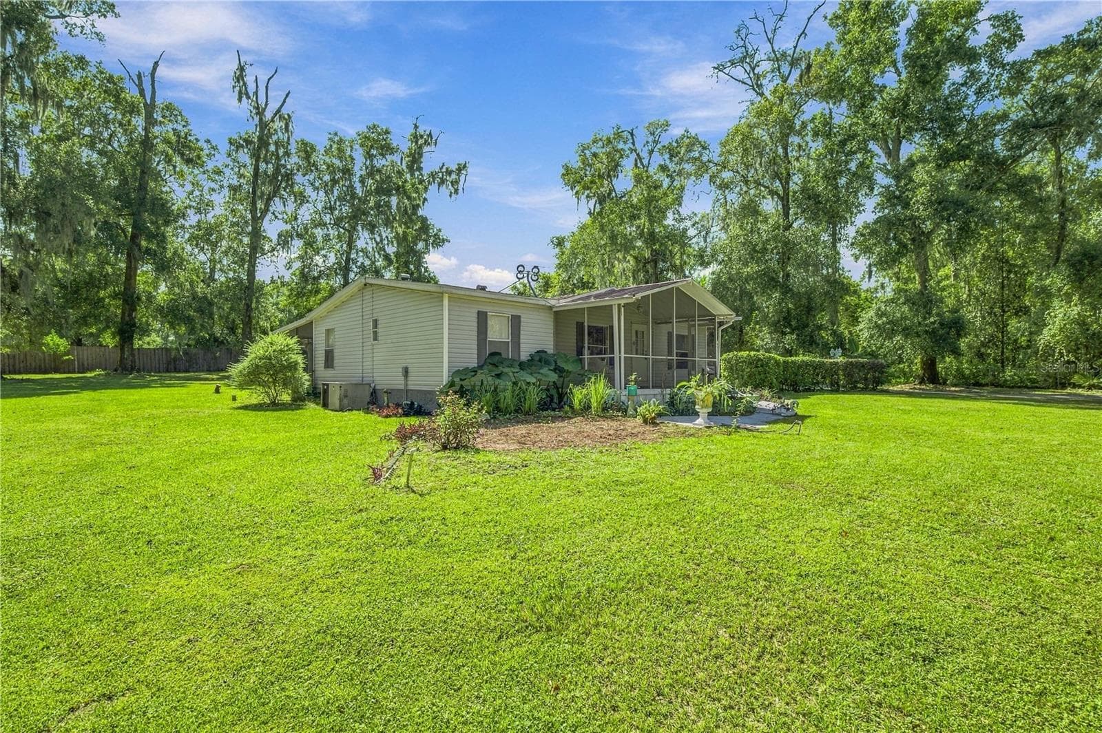 Manufactured Home at 3860 SW 80TH ST, OCALA, photo 4 of 42
