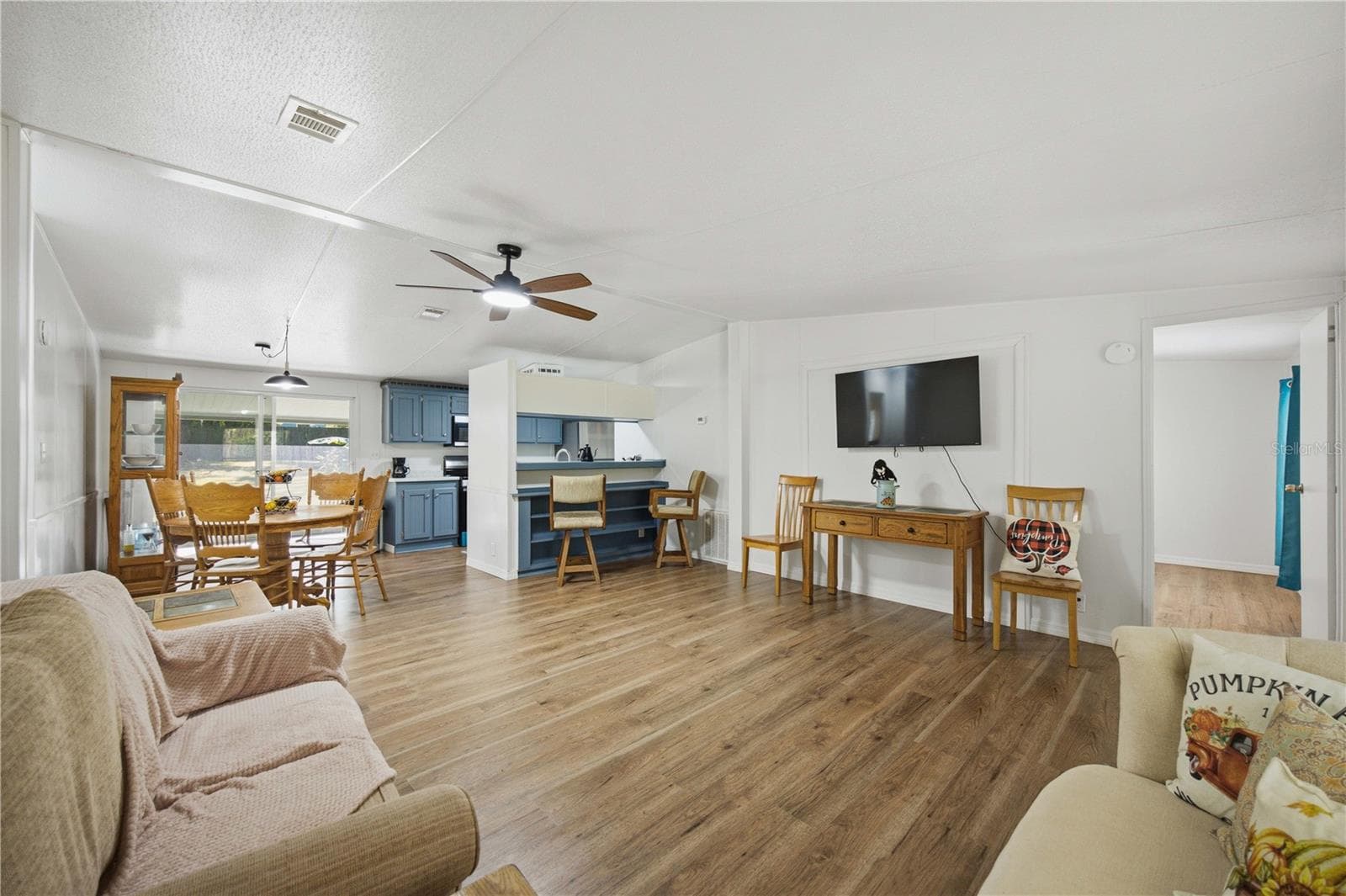 Manufactured Home at 3860 SW 80TH ST, OCALA, photo 8 of 42