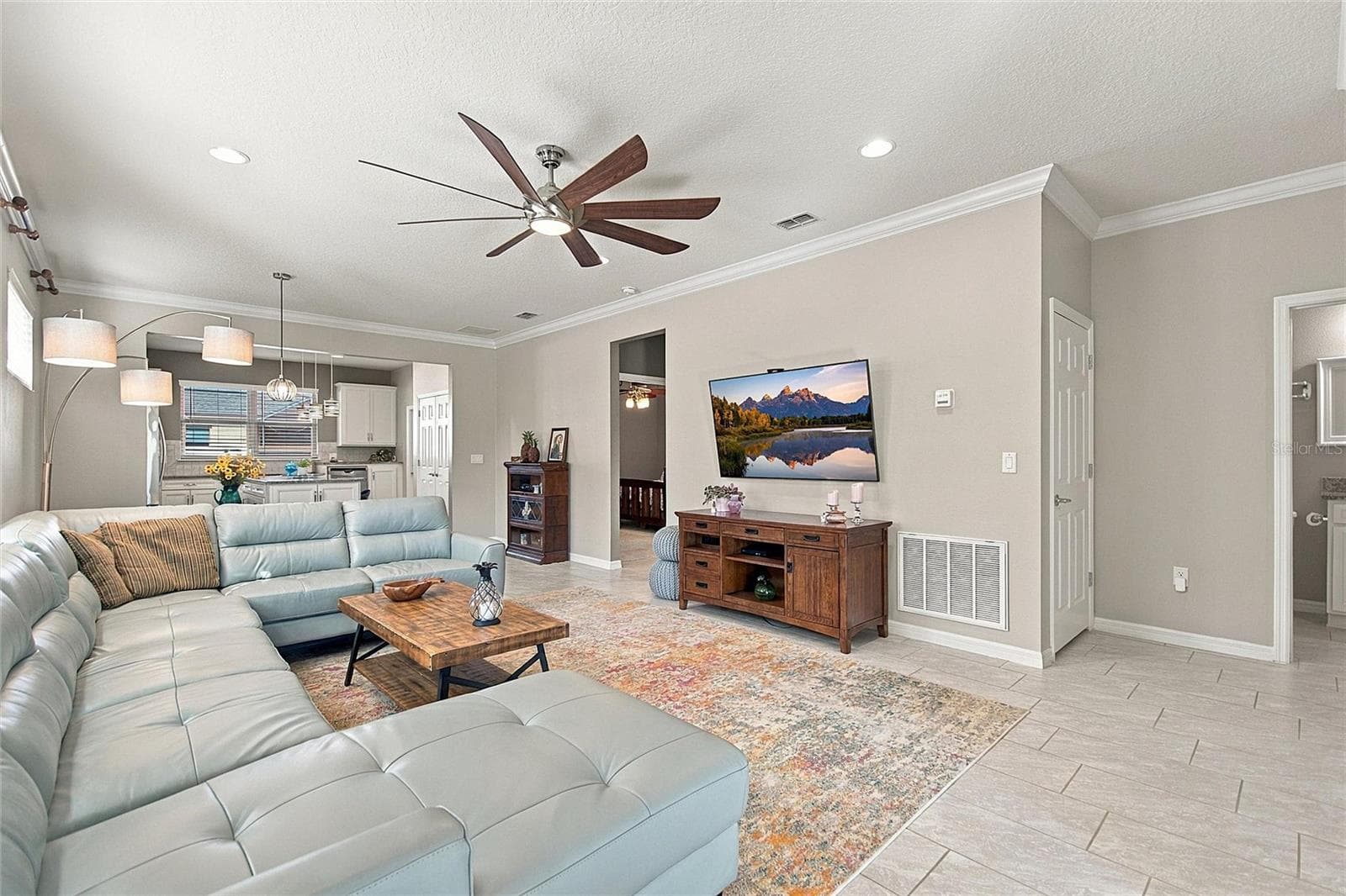 Single Family Residence at 283 TOMELLOSO WAY, DAVENPORT, photo 11 of 73