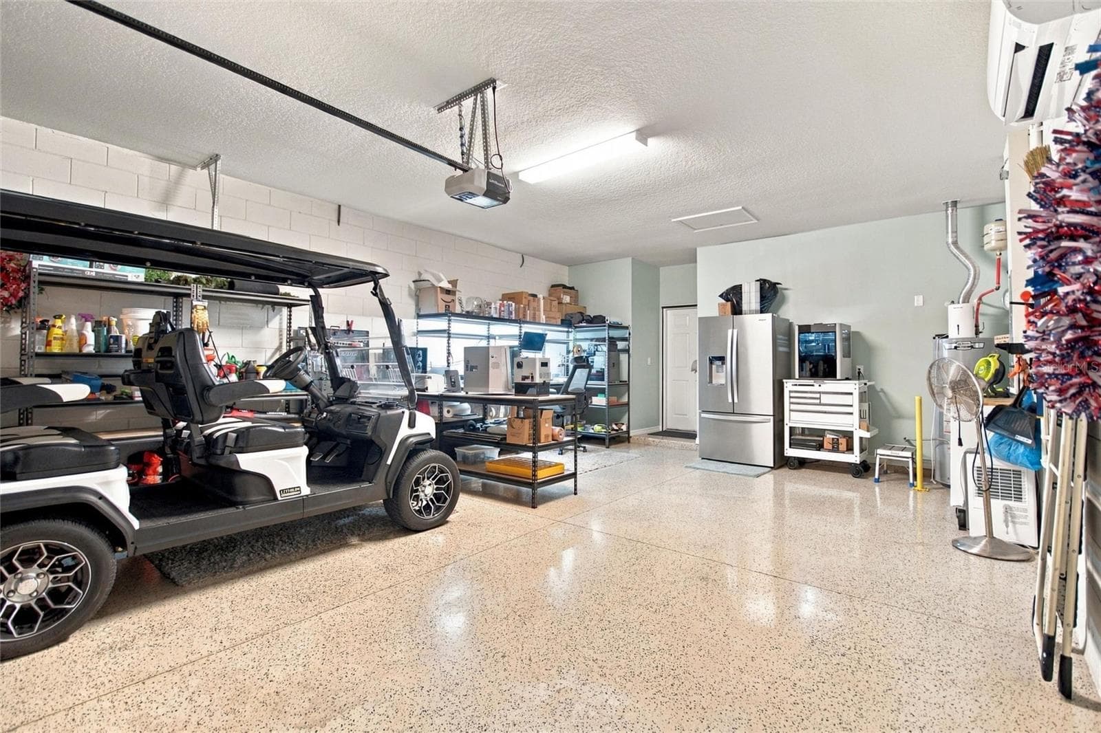 Oversized garage extended 4 ft - 283 TOMELLOSO WAY, DAVENPORT
