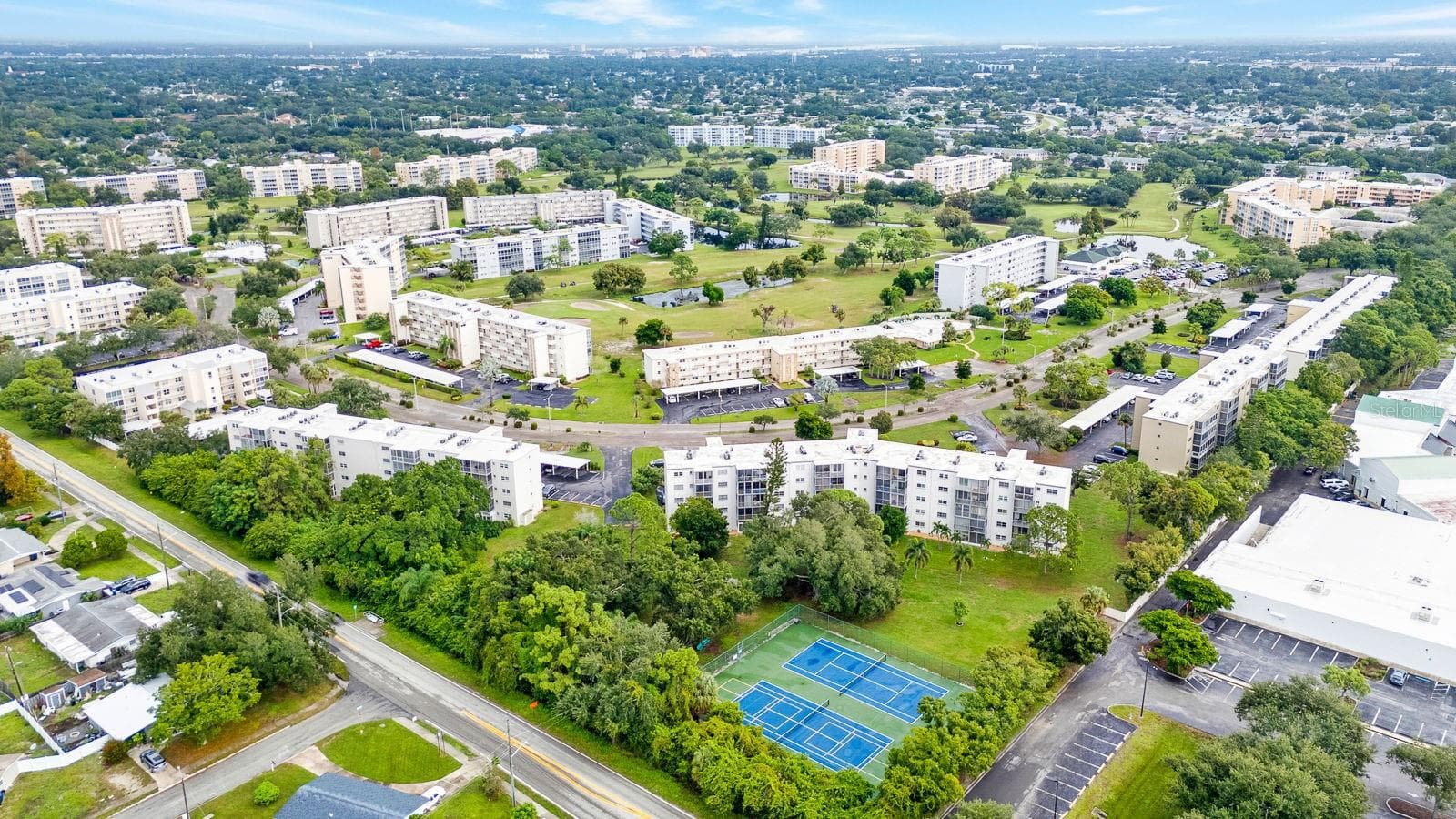Condominium at 4440 IRONWOOD CIR #206D, BRADENTON, photo 36 of 46