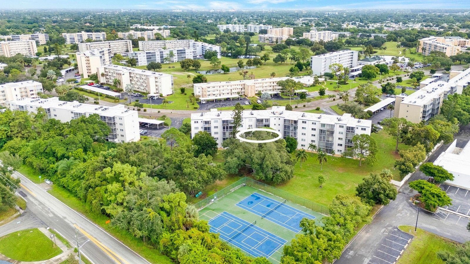 Condominium at 4440 IRONWOOD CIR #206D, BRADENTON, photo 38 of 46