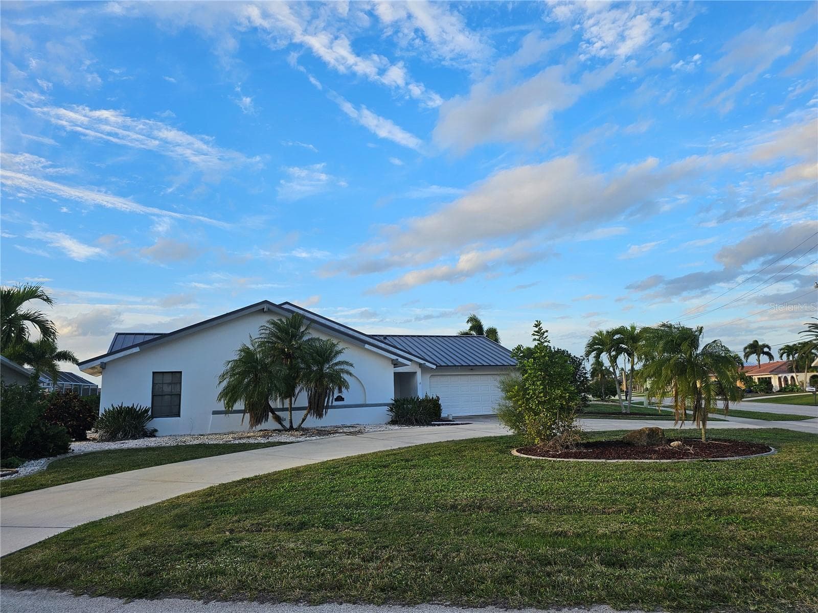 Single Family Residence at 975 CORONADO DR, PUNTA GORDA, photo 2 of 28