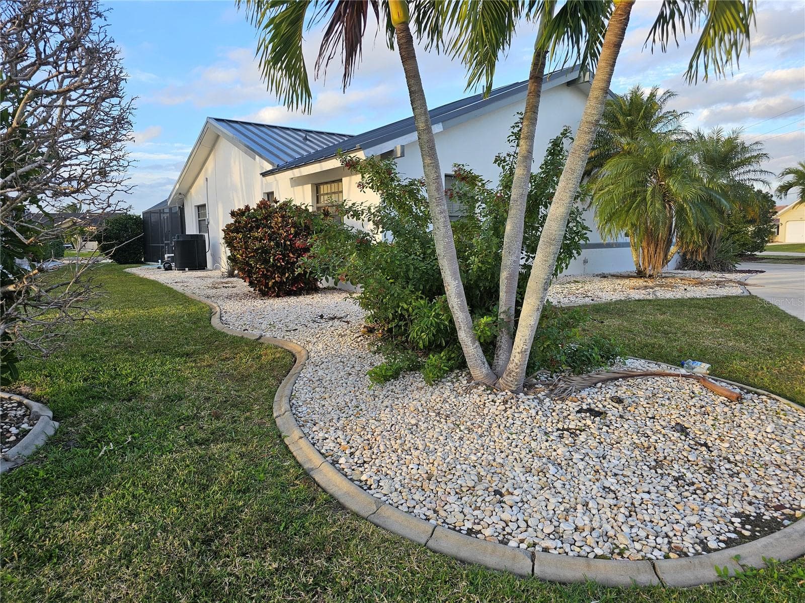 Single Family Residence at 975 CORONADO DR, PUNTA GORDA, photo 3 of 28