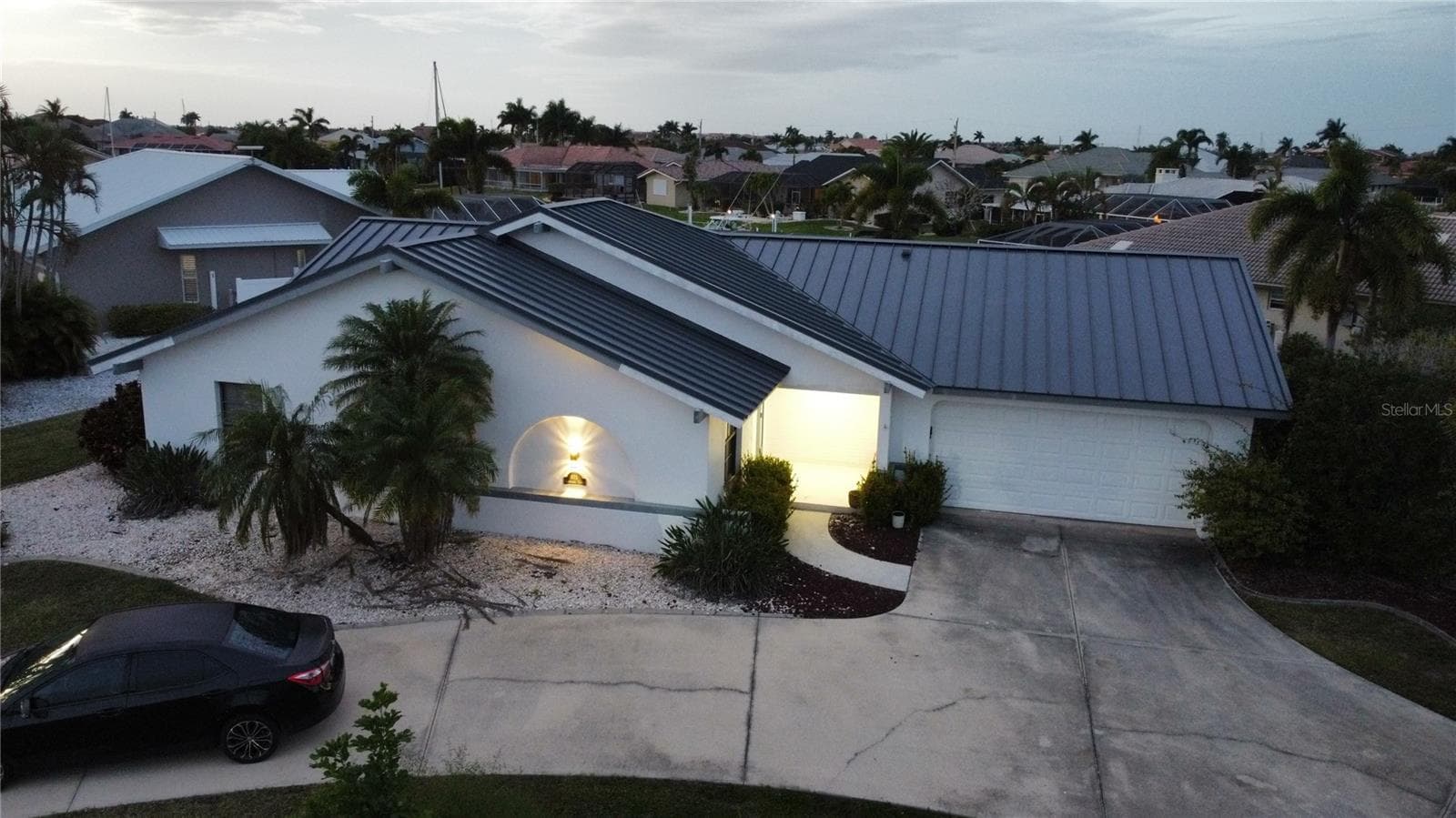 Single Family Residence at 975 CORONADO DR, PUNTA GORDA, photo 7 of 28