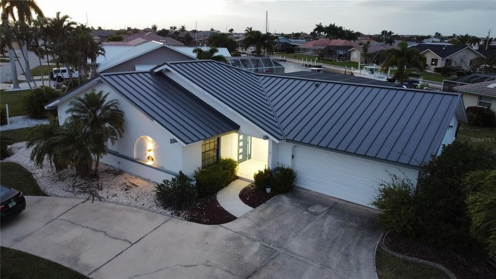 Single Family Residence at 975 CORONADO DR, PUNTA GORDA, photo 10 of 28